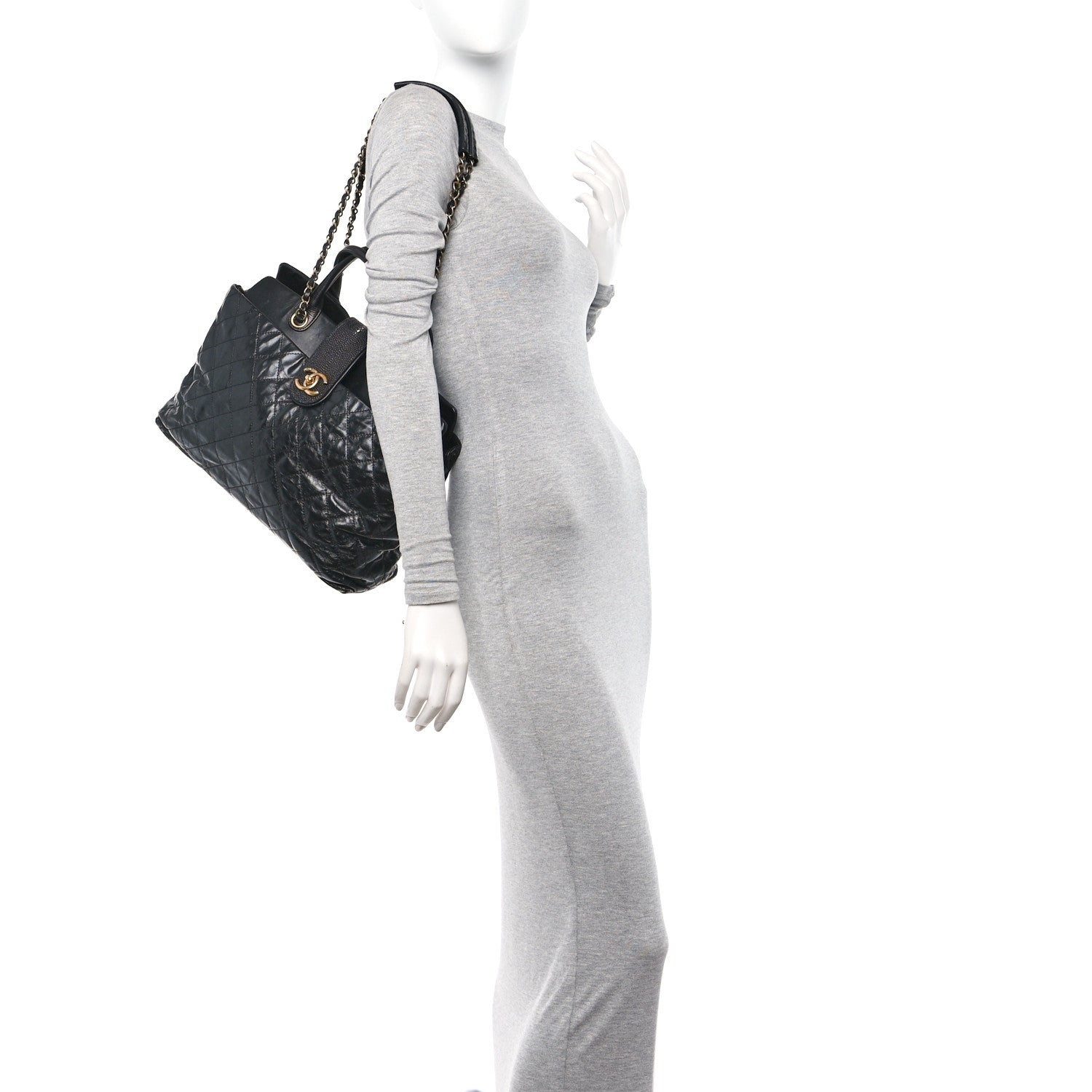 Chanel Glazed Calfskin Stingray Large Bindi CC Tote Black 2 of 11