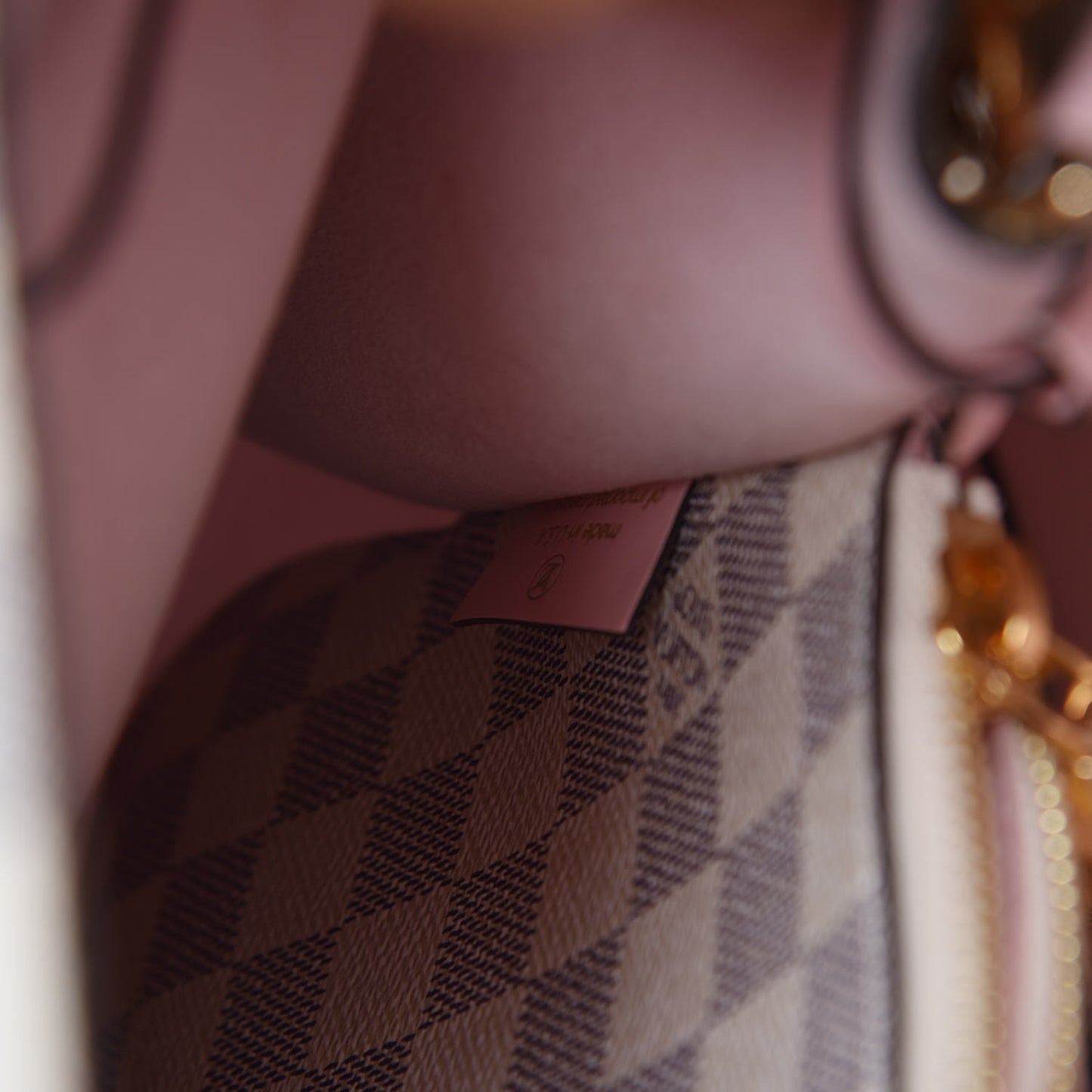 Damier Azur Neonoe MM Eau De Rose