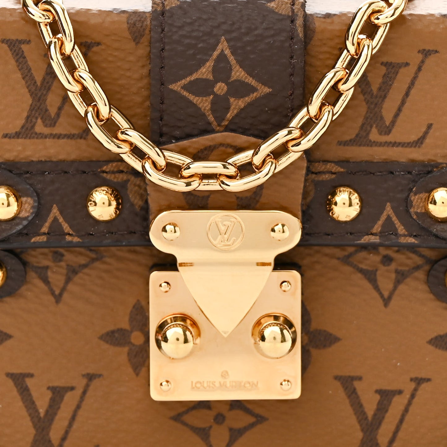 Reverse Monogram Essential Trunk NM