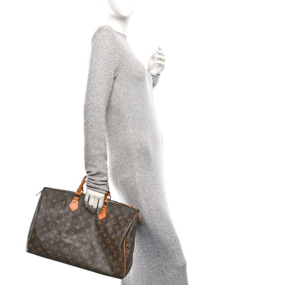 Louis Vuitton Monogram Speedy 40 2 of 10