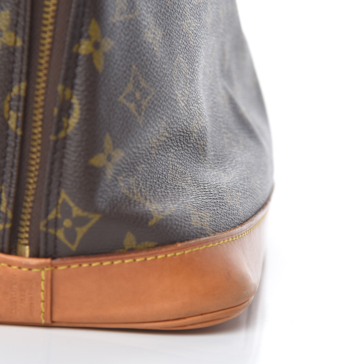 Louis Vuitton Monogram Alma PM 10 of 18
