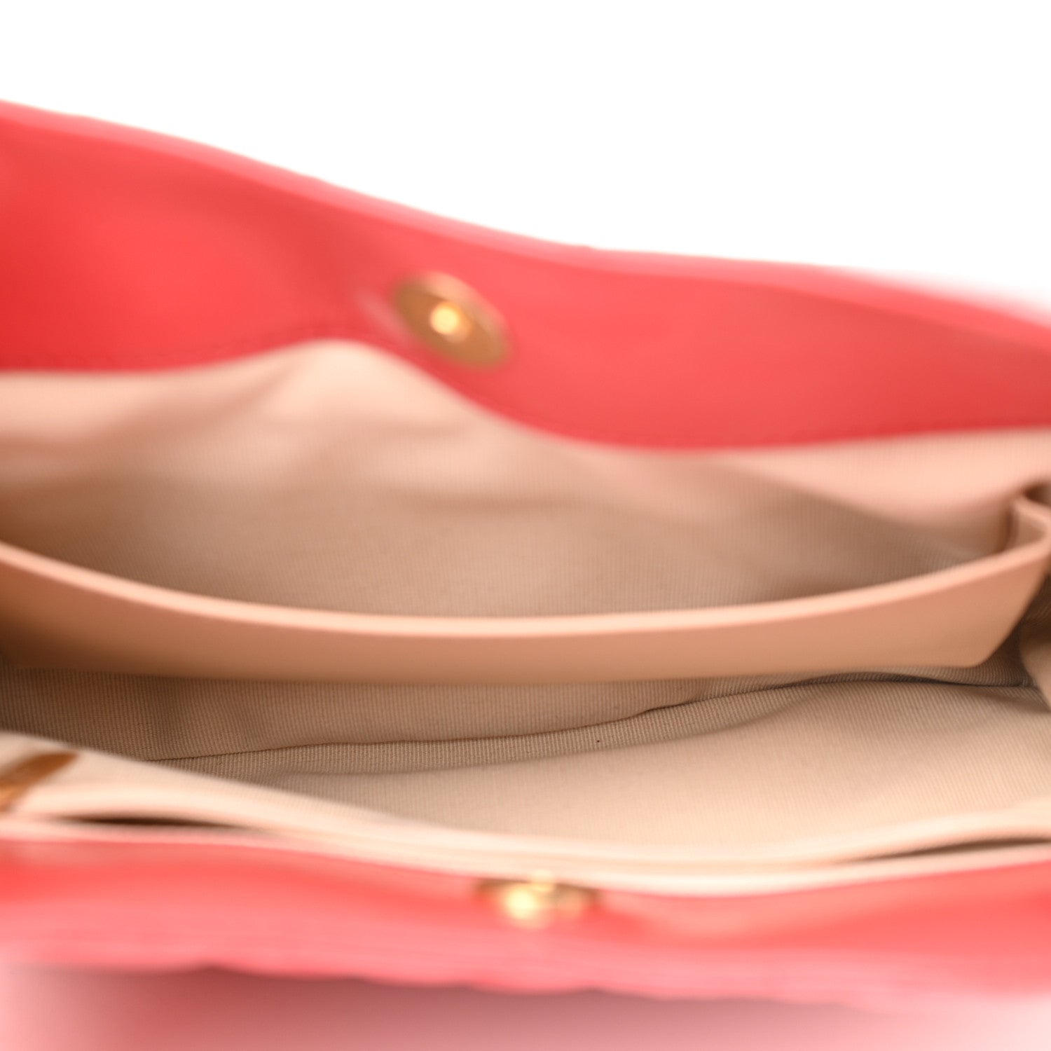 Chanel Shiny Crumpled Calfskin Quilted Wavy CC Hobo Red 8 of 9