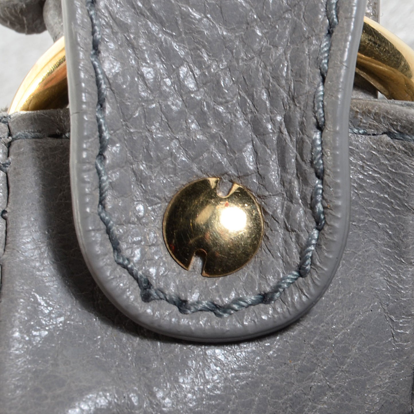 Agneau Giant 12 Gold Hardware Hip Gris Pyrite