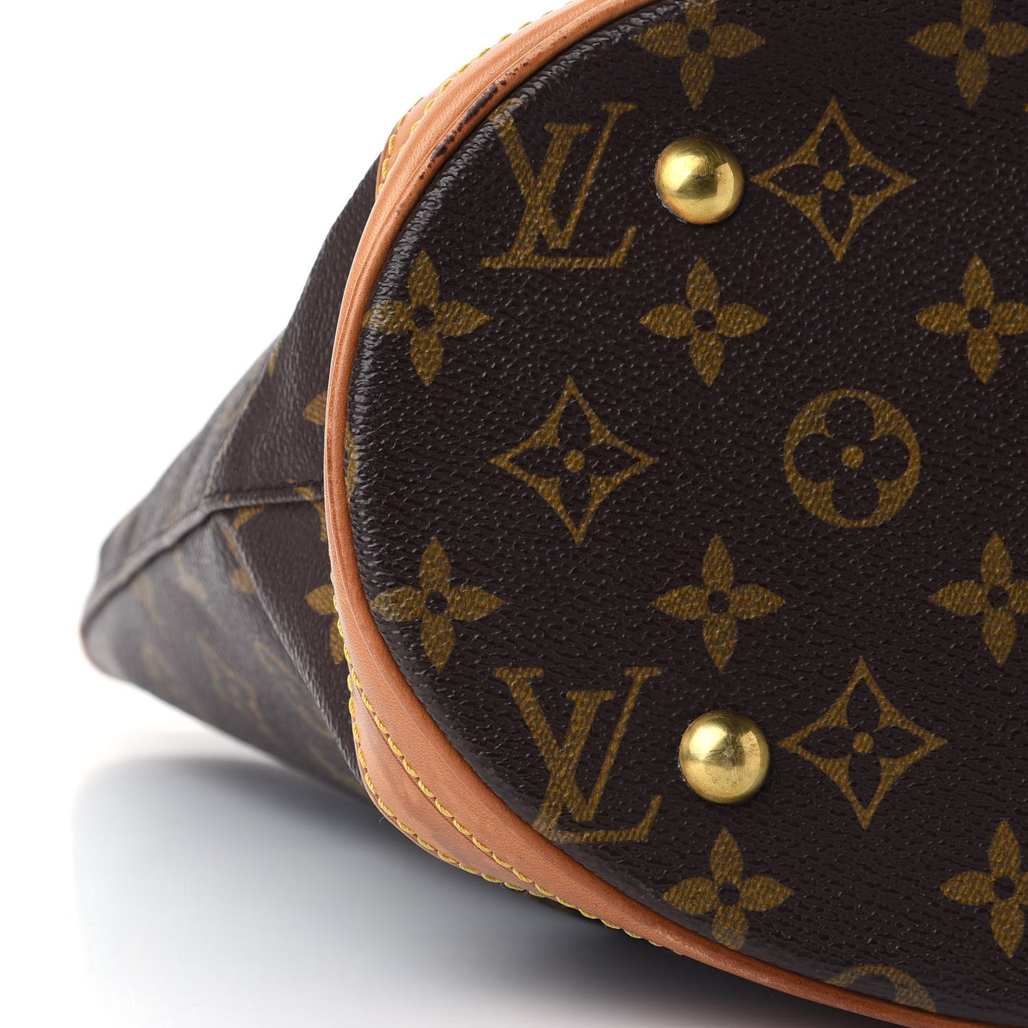 Monogram Petit Bucket 23