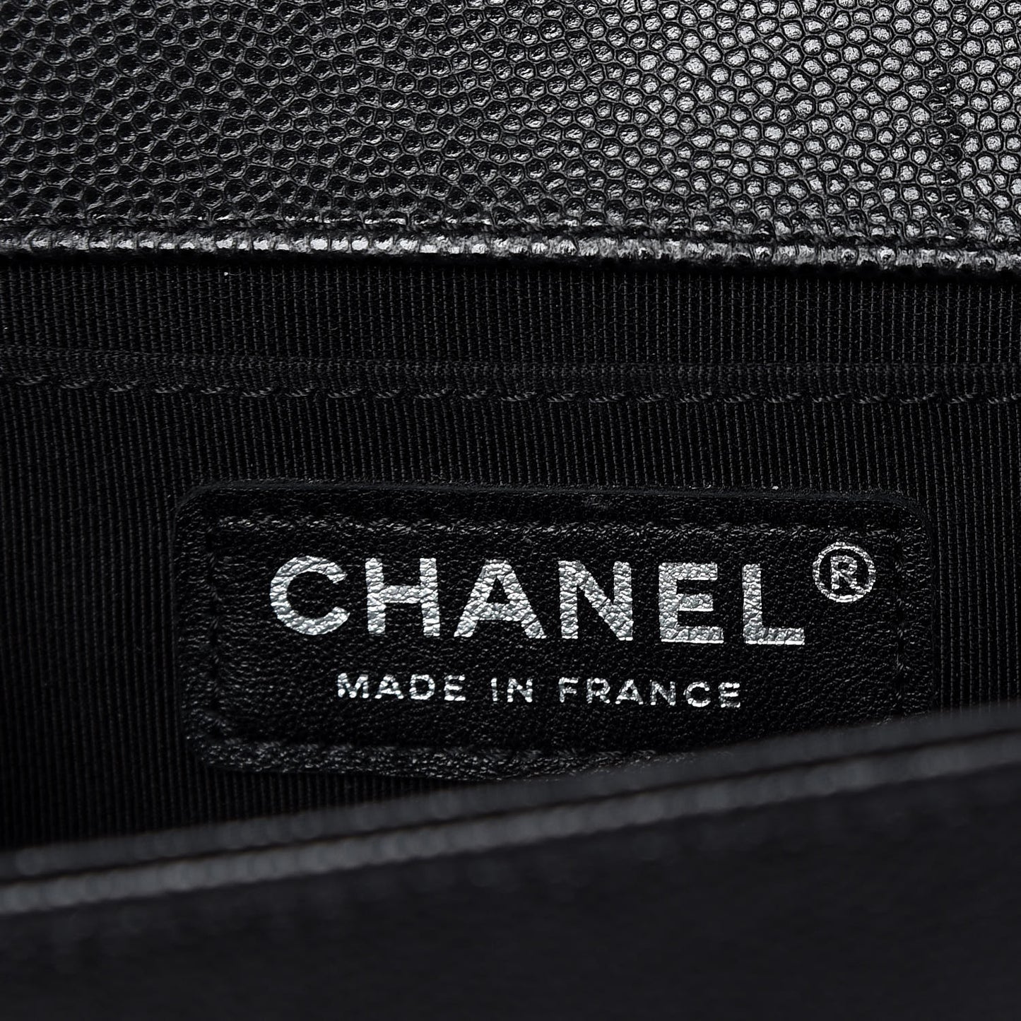 Caviar Quilted Medium Boy Flap Black