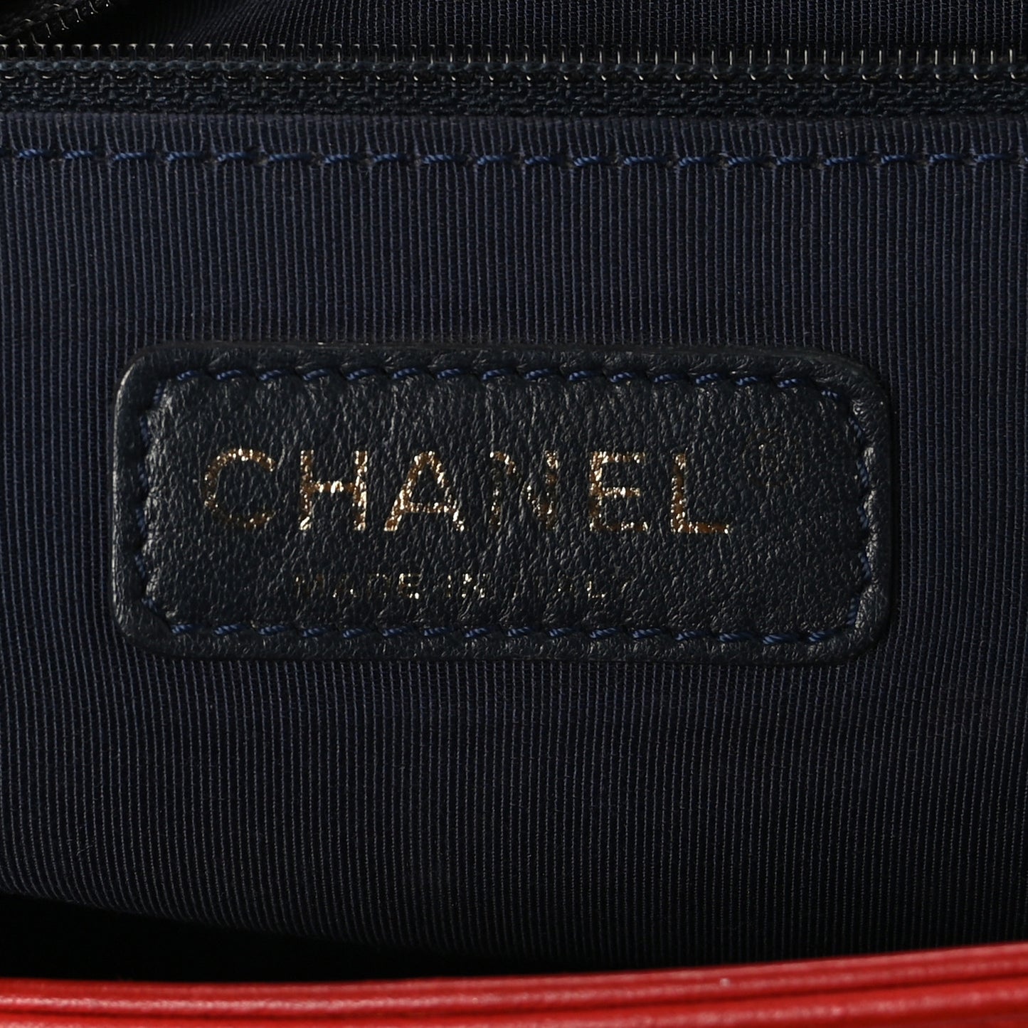 Lambskin Embossed New Medium Boy Cube Flap Red