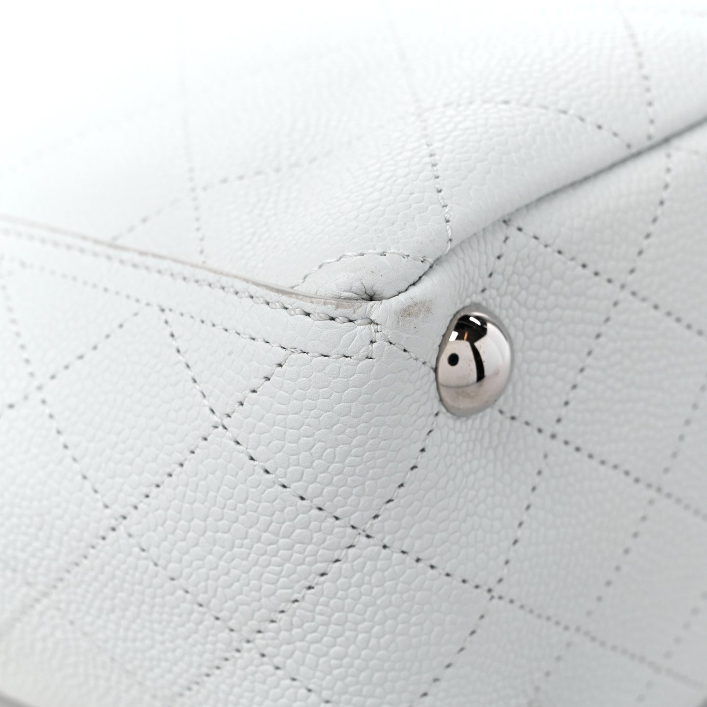 Caviar Stitched CC Pocket Tote White