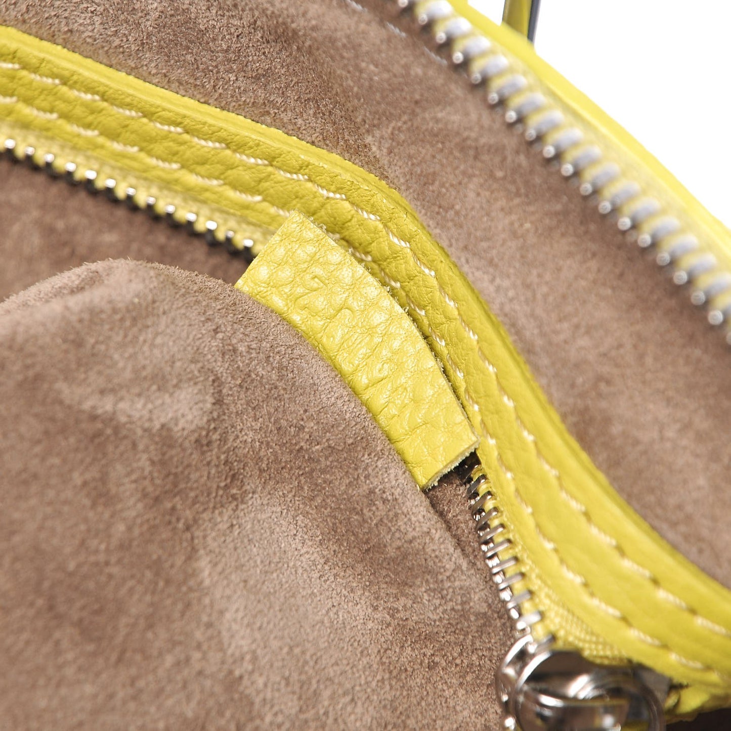 Veau Cachemire SC Bag PM Pistache