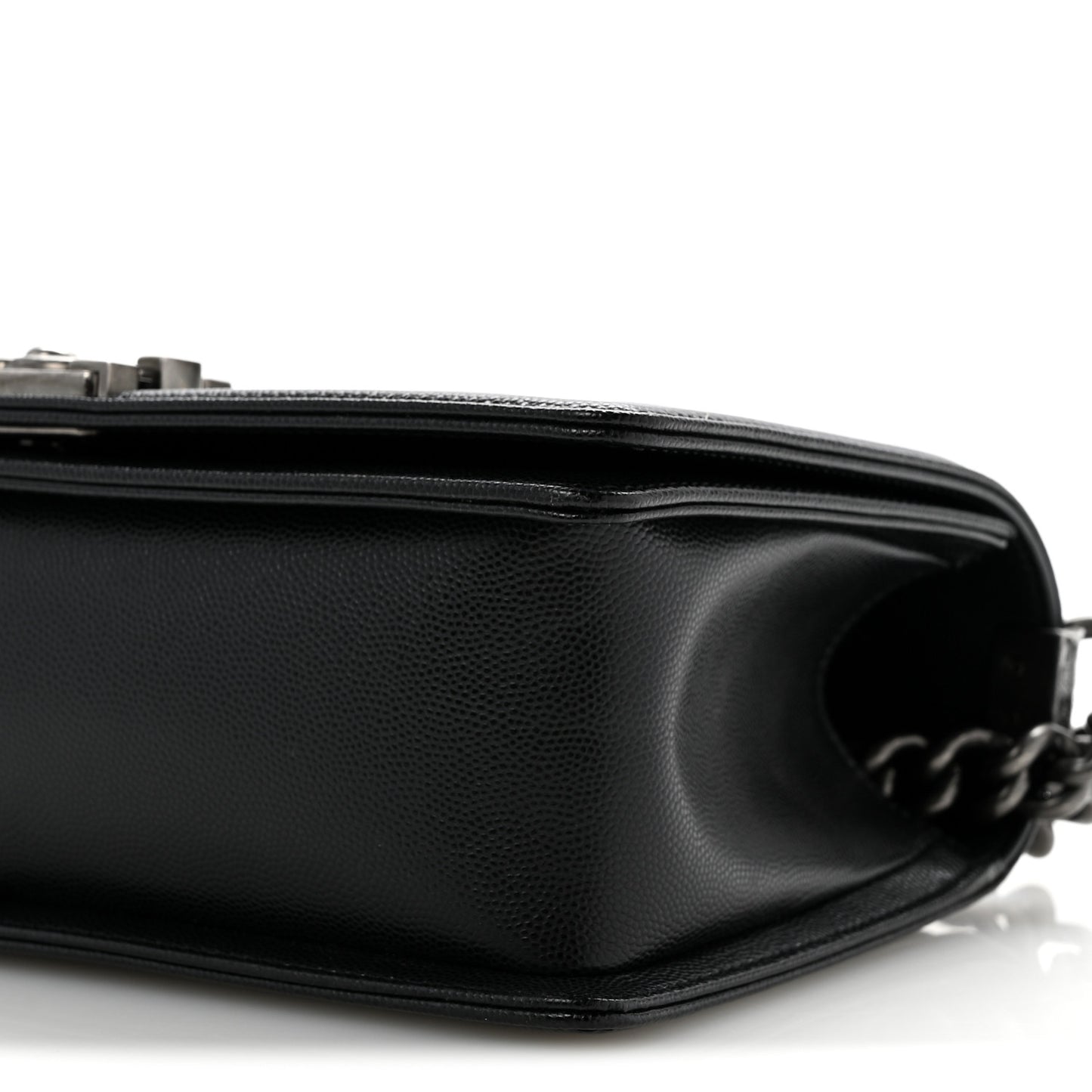 Caviar Quilted Medium Boy Flap Black