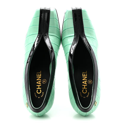 Chanel Crocodile Embossed Patent Calfskin Pumps 37.5 Green Black 2 of 10