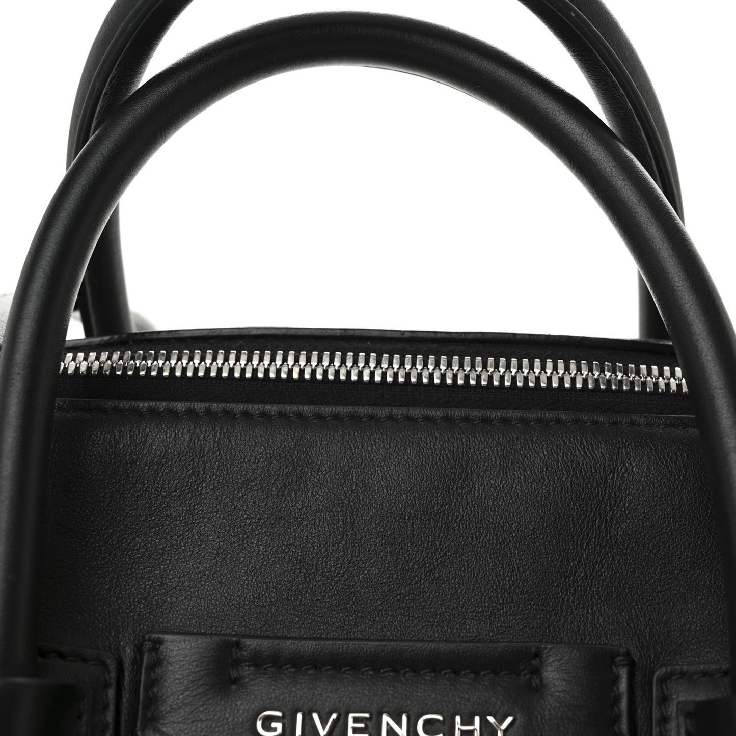 Smooth Calfskin Small Soft Antigona Black