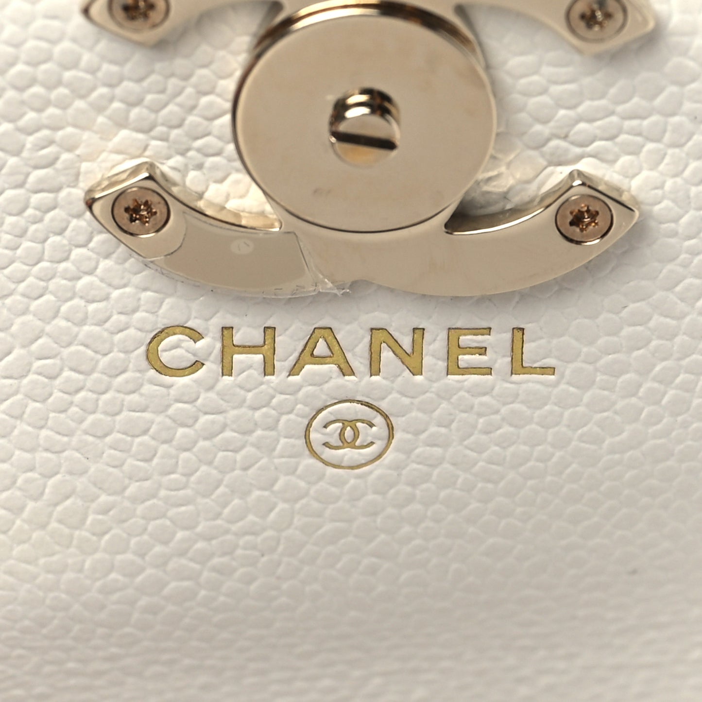 Caviar Quilted Card Holder On Chain White