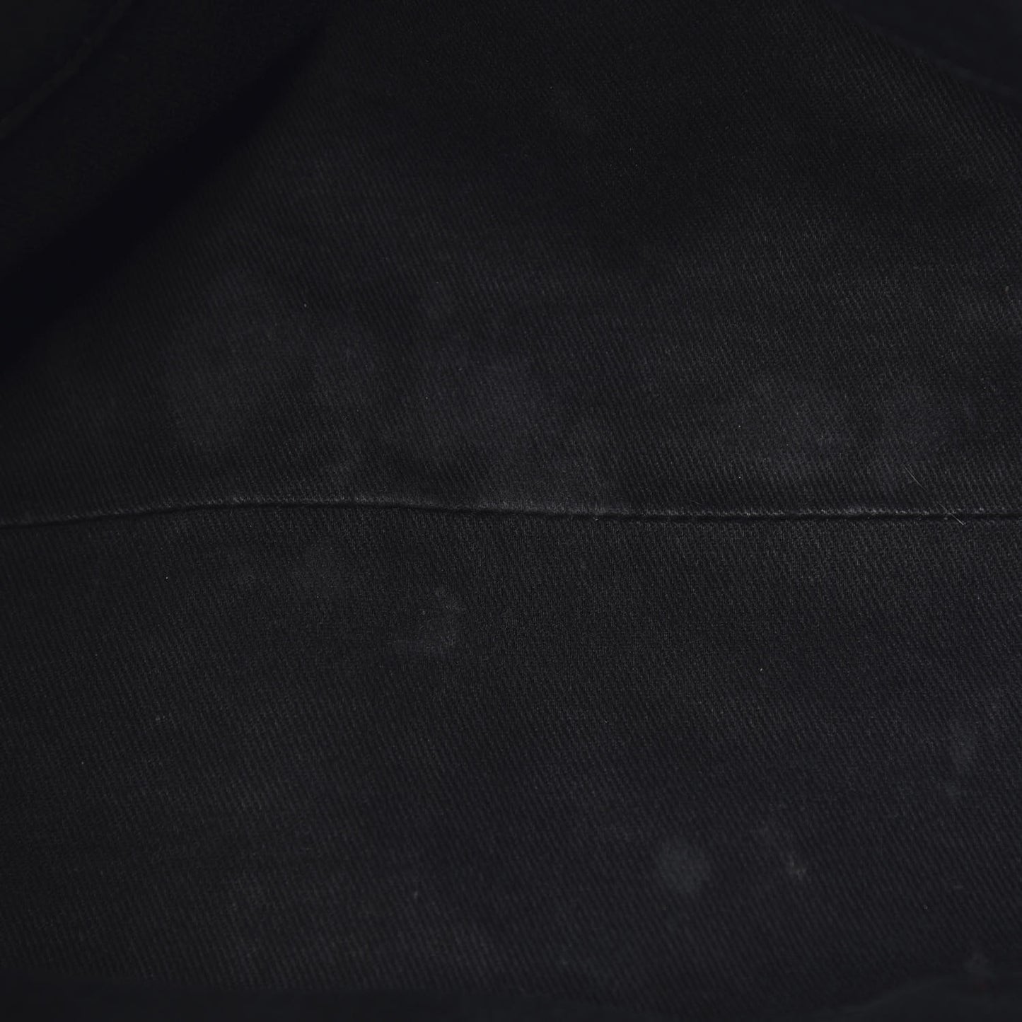 Grained Vegetal Calfskin Urban Shopping Tote Black