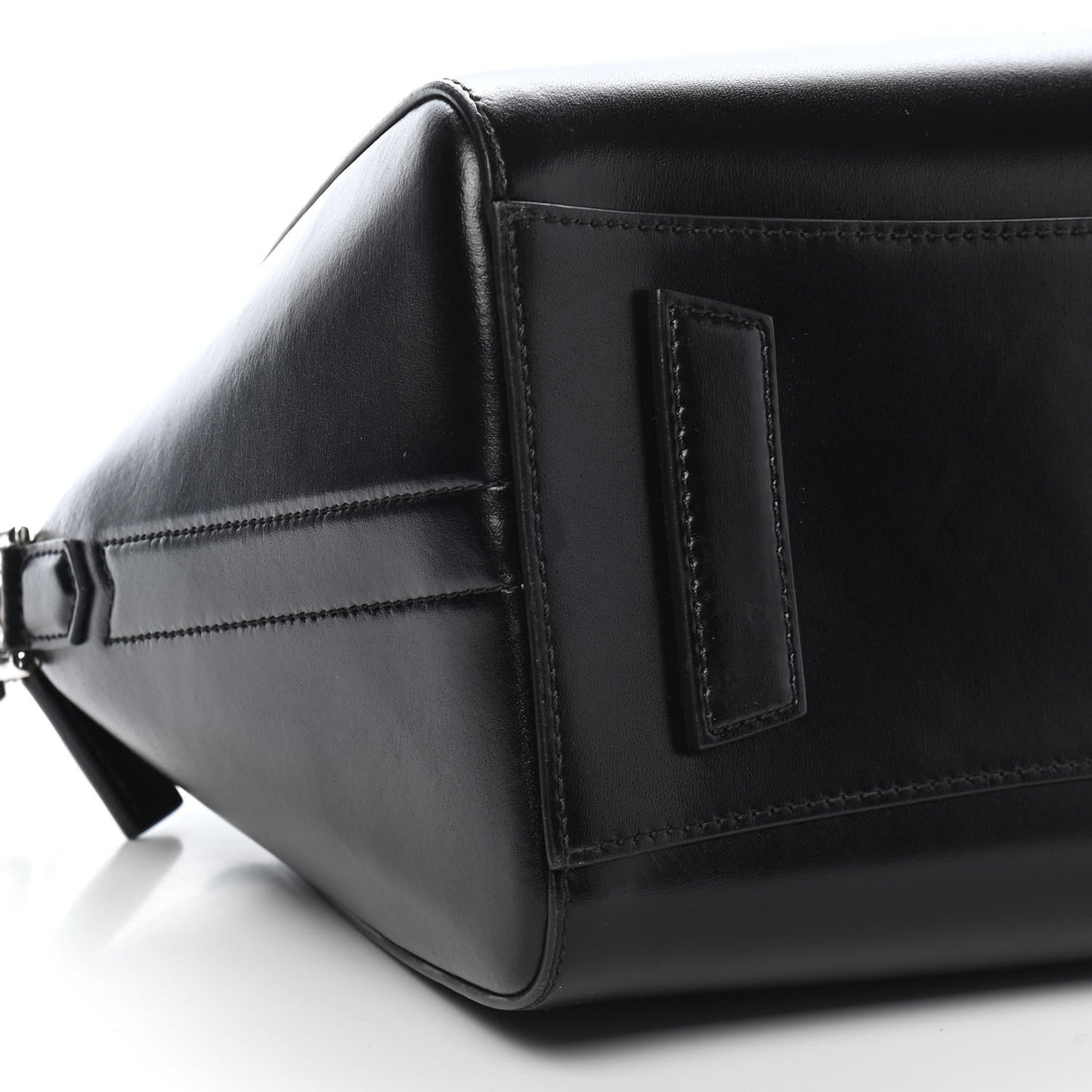 Shiny Lord Calfskin Small Antigona Black
