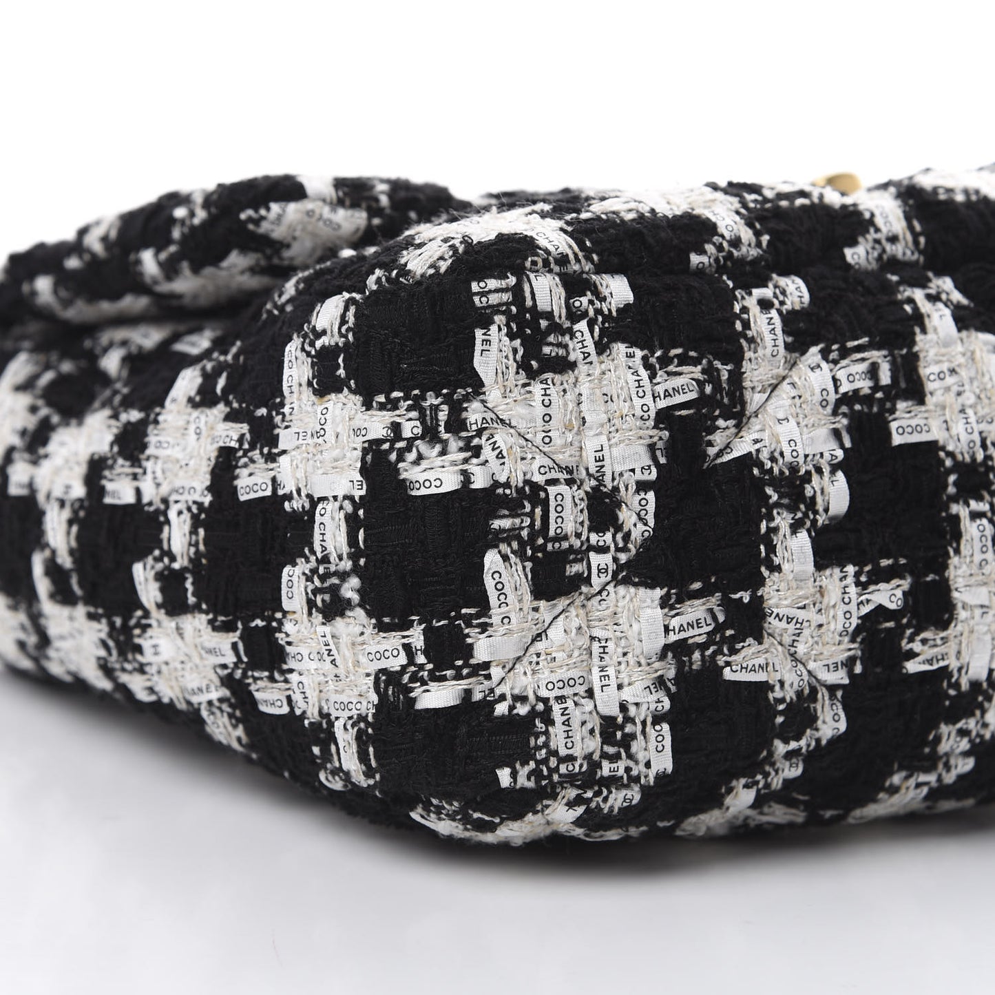 Tweed Quilted Large 19 Flap Black Ecru White