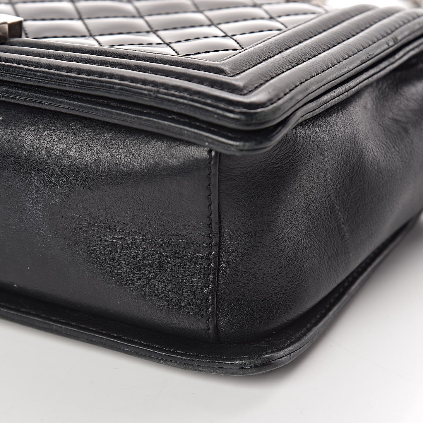 Glazed Calfskin Quilted Medium Boy Flap Black