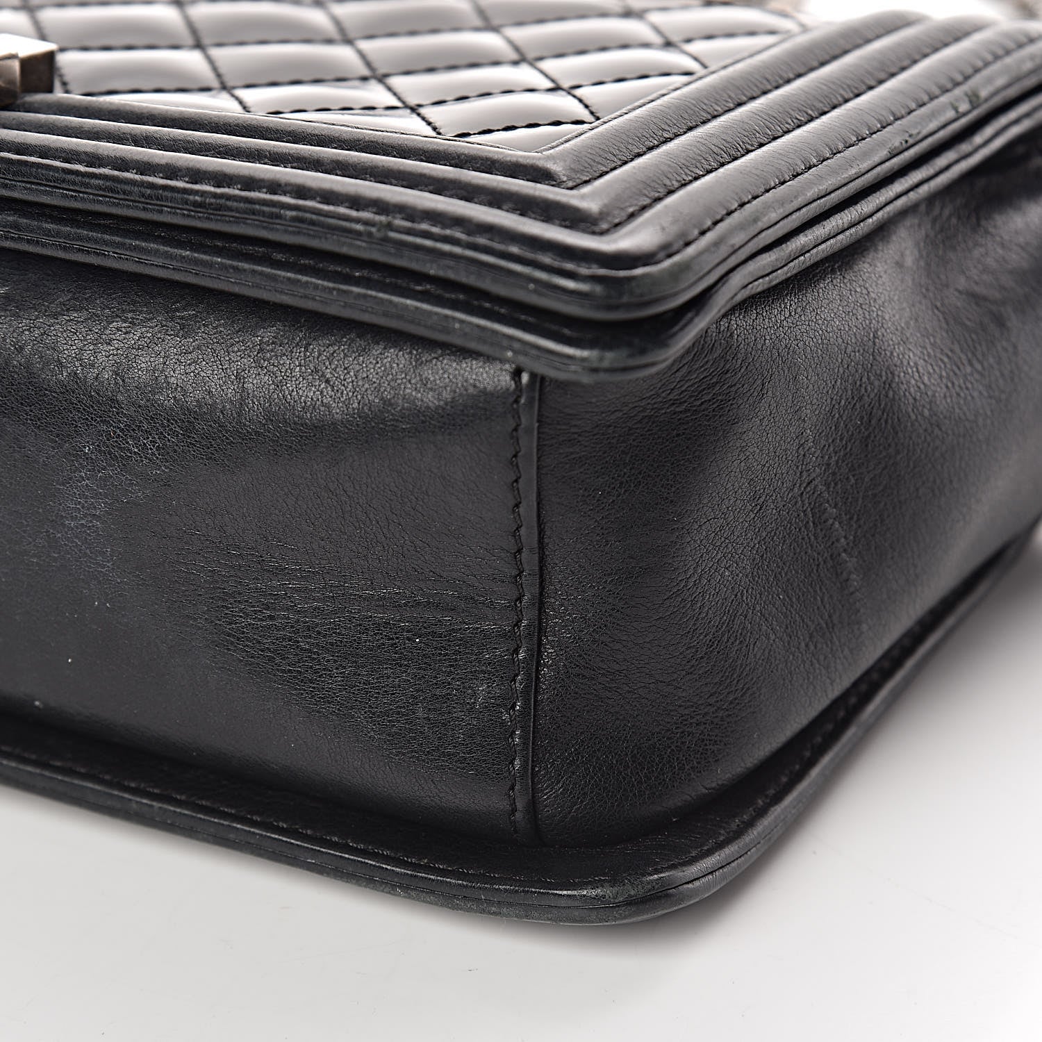 Chanel Glazed Calfskin Quilted Medium Boy Flap Black 17 of 24