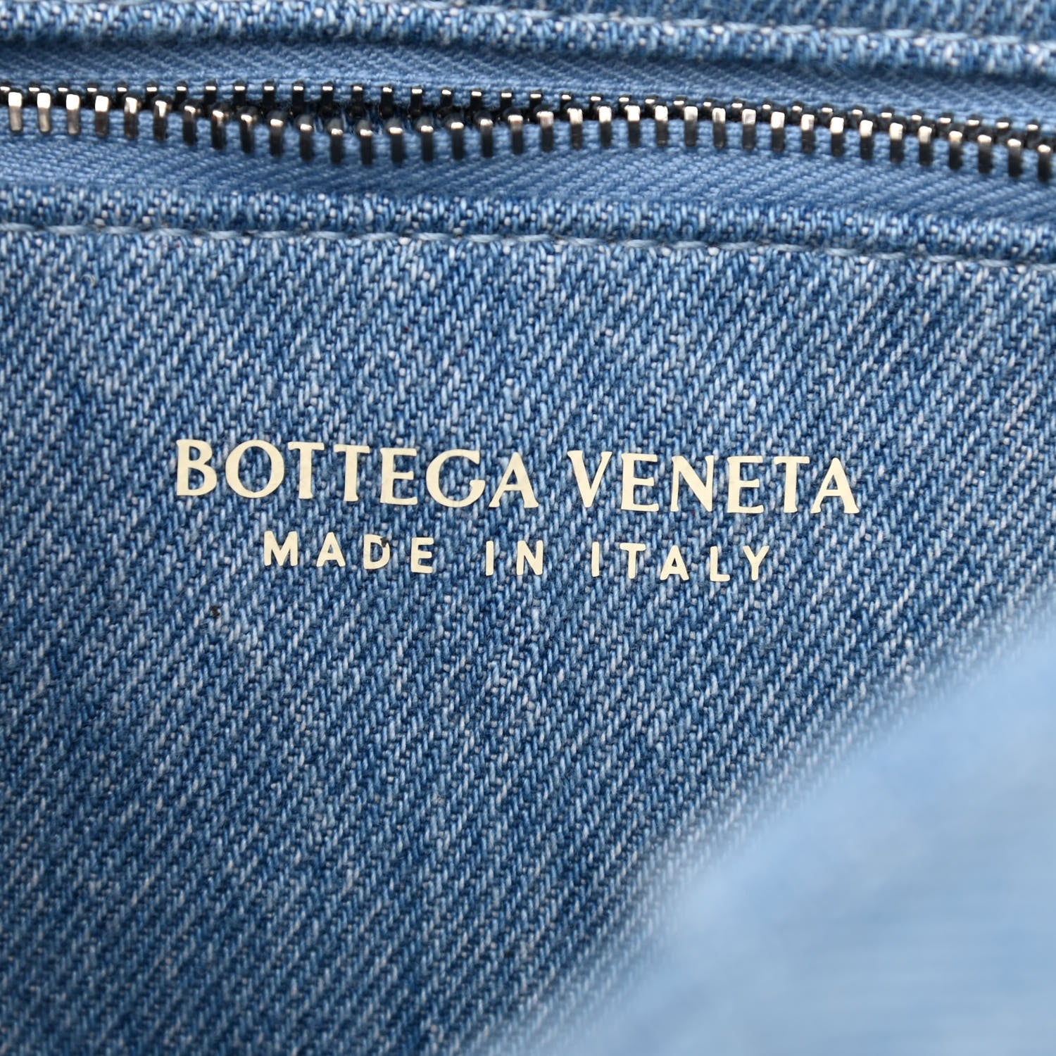 Bottega Veneta Denim Maxi Intrecciato Cassette Crossbody Bag Washed Indigo 5 of 9