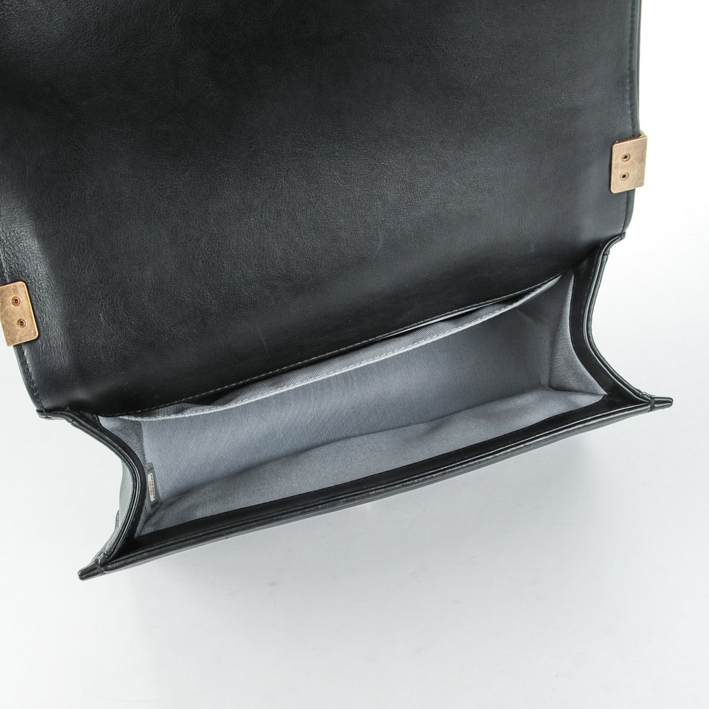 Calfskin Stitched Medium Boy Flap Black