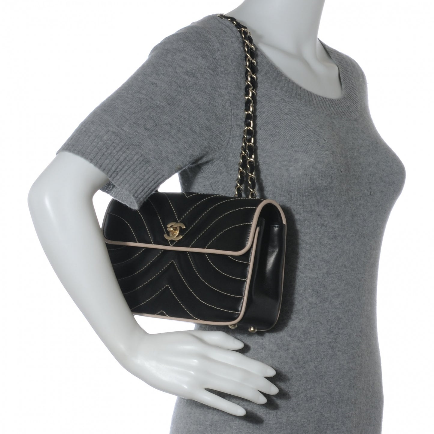 Lambskin Small Single Flap Bag Black and Blush
