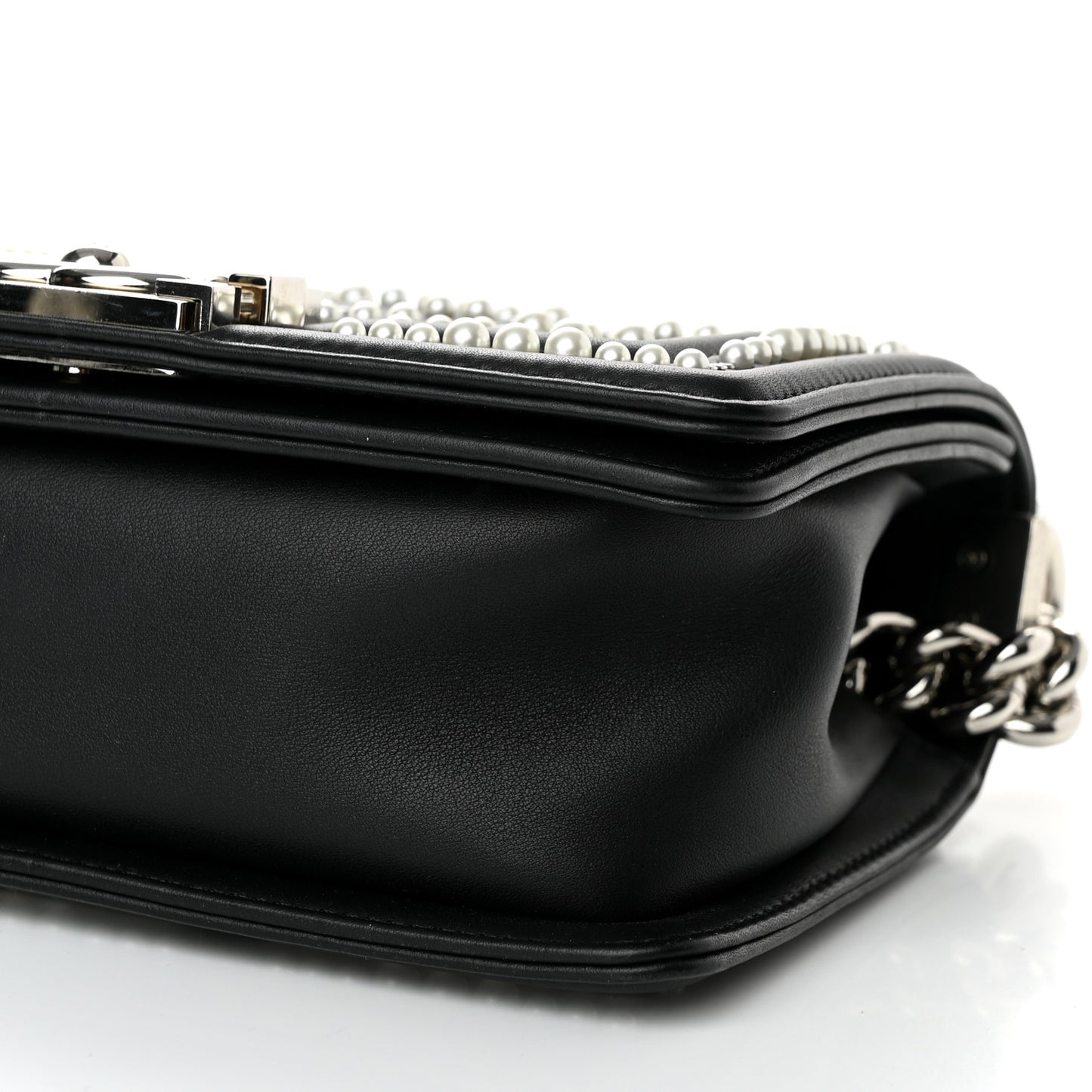 Calfskin Pearl Chevron Small Boy Flap Black