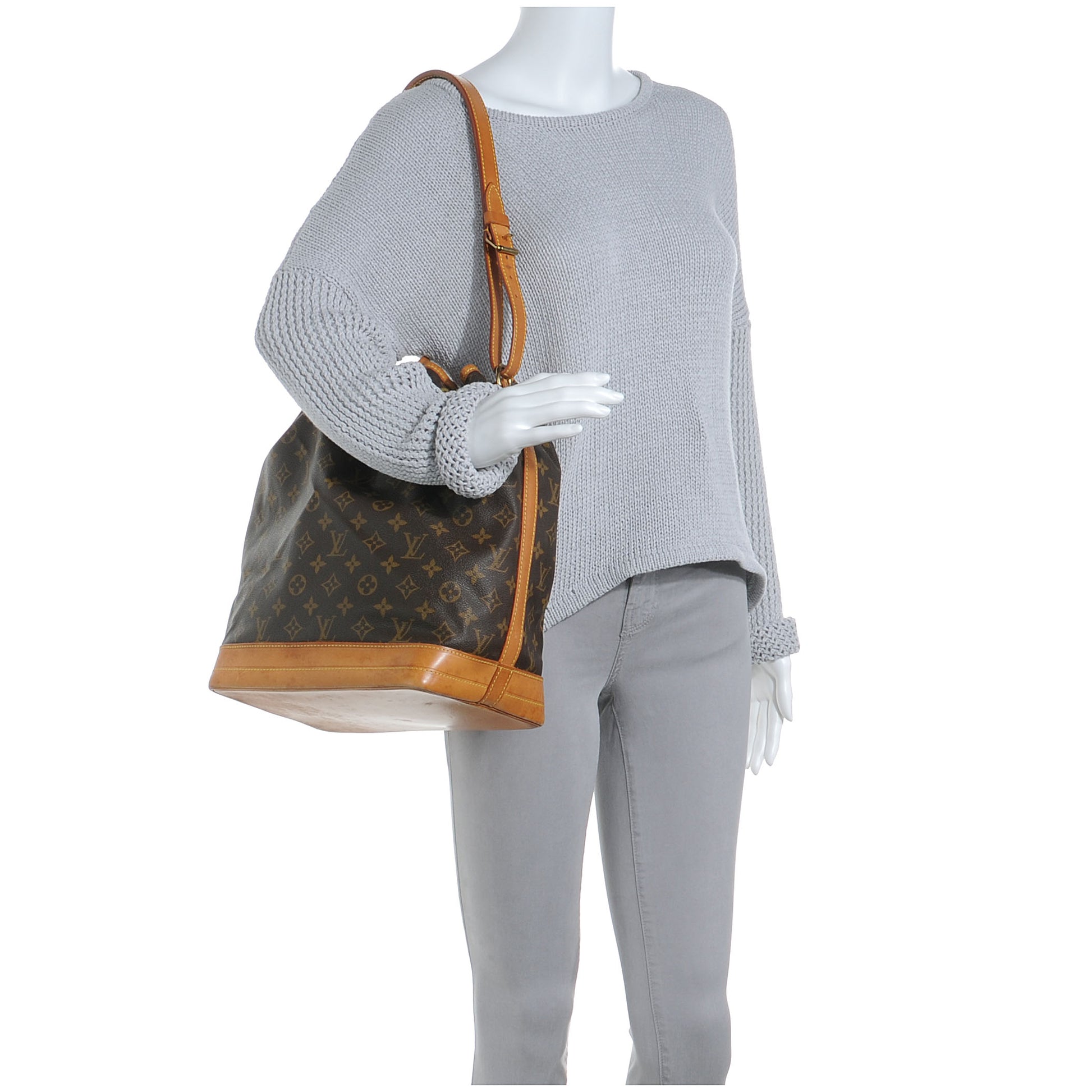 Louis Vuitton Monogram Noe 2 of 8