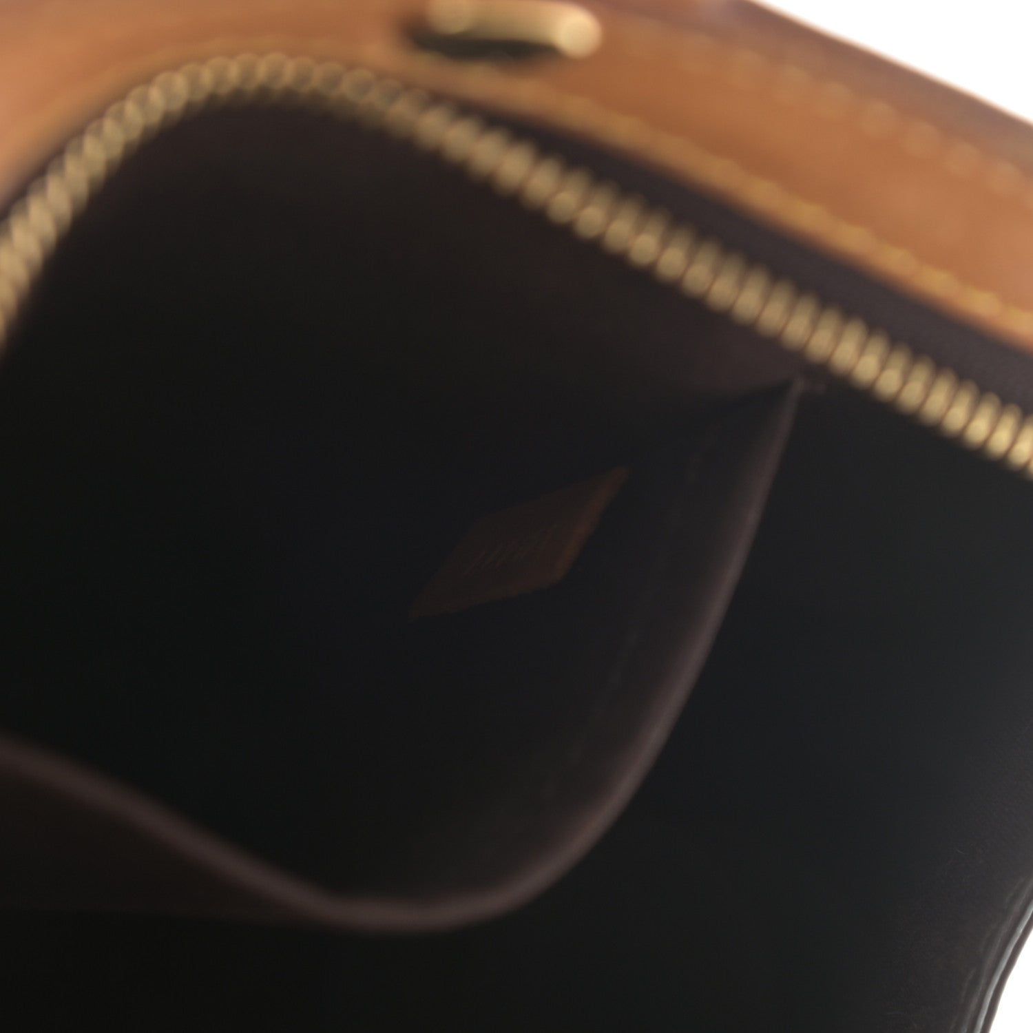 Louis Vuitton Vernis Brea MM Amarante 7 of 17