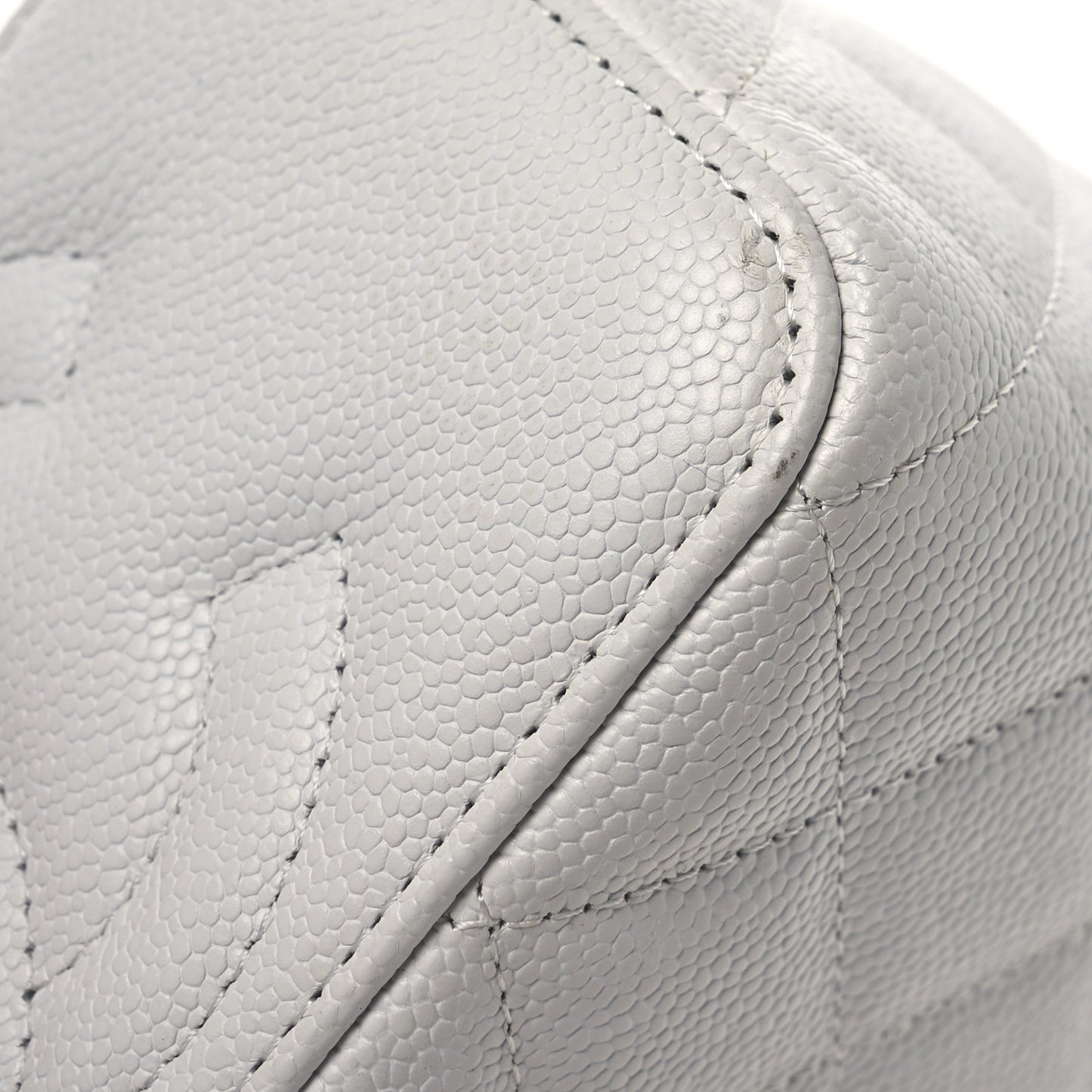 Caviar Quilted Sweetheart Vanity Case White
