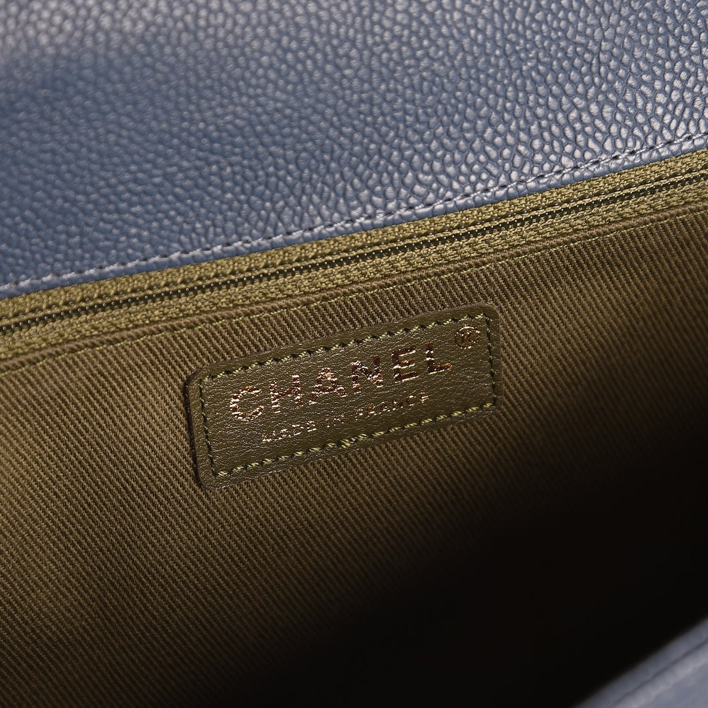 Caviar Quilted New Medium Boy Flap Blue