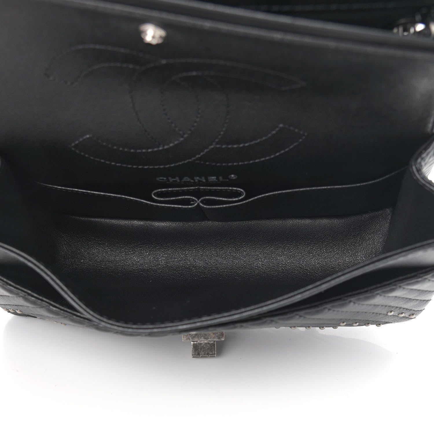 Chanel Sheepskin Chevron Quilted Studded 2.55 Reissue 225 Flap Black 4 of 11