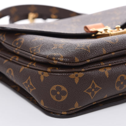 Louis Vuitton Monogram Pochette Metis 7 of 10