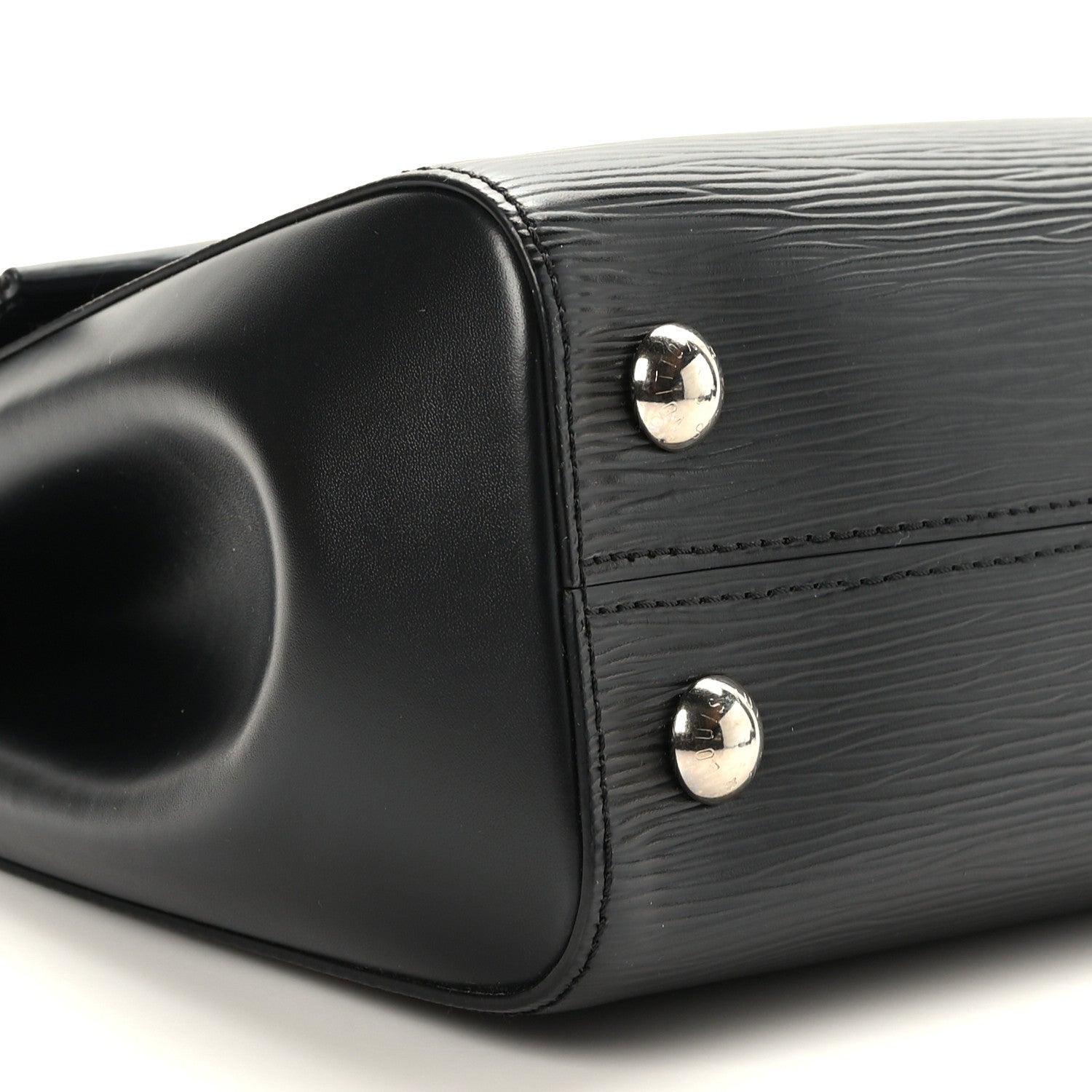 Louis Vuitton Epi Cluny BB Black 7 of 8