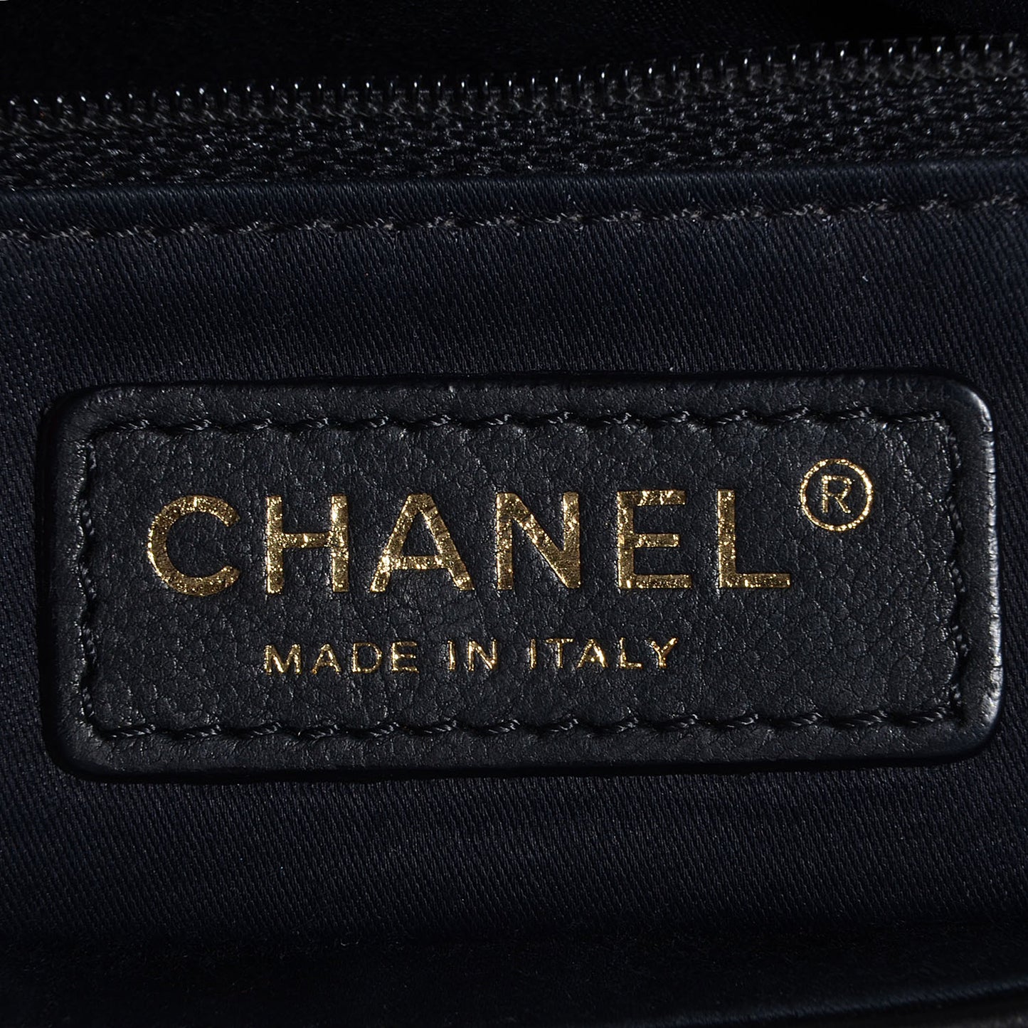 Lambskin Quilted Cruise Charm Medium Flap Black