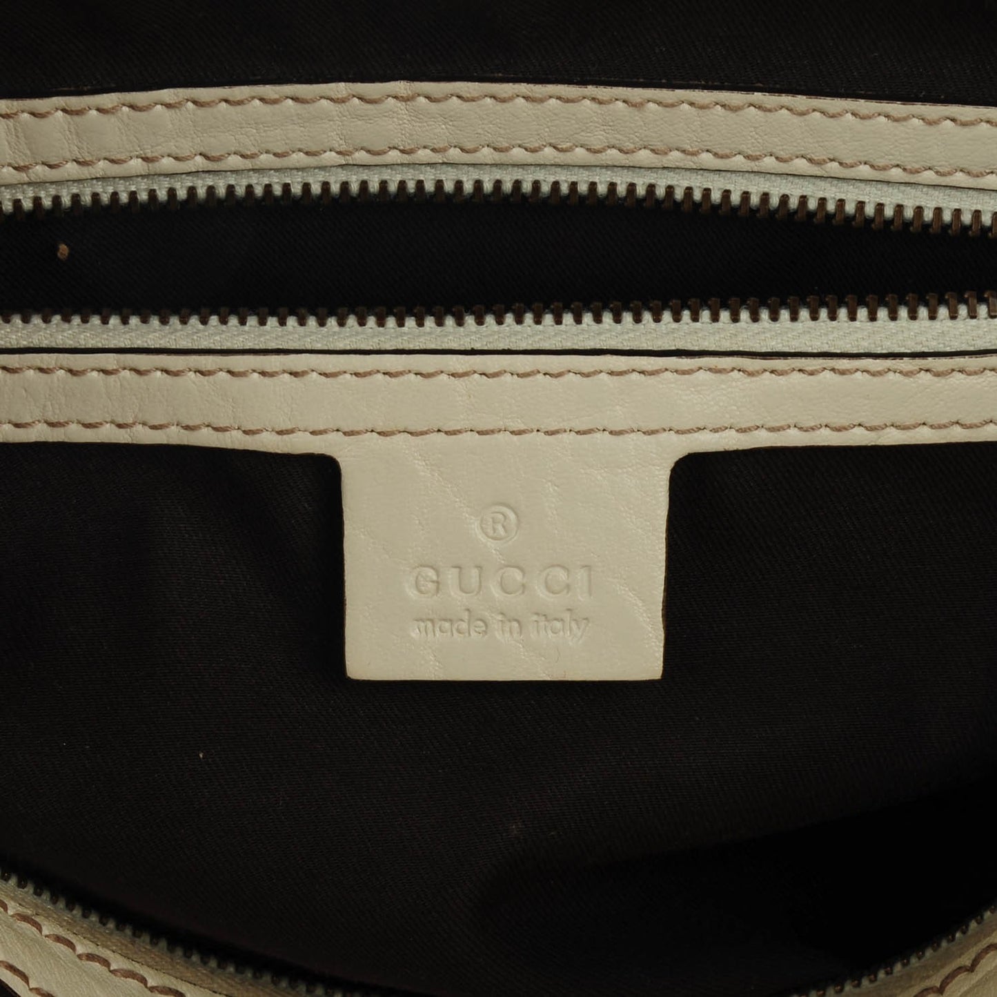 Monogram Medium Interlocking Boston Off White