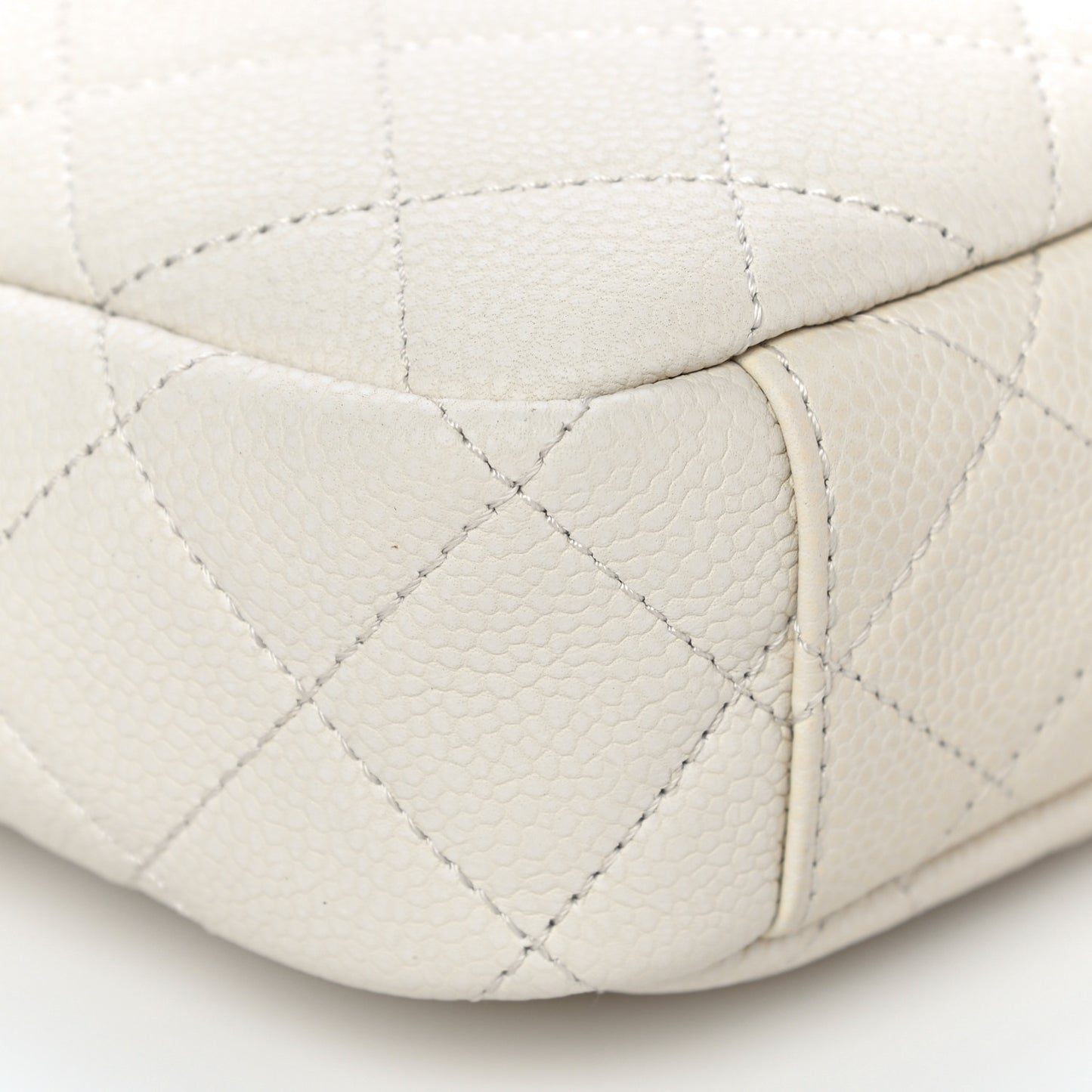Caviar Flat Quilted Small Coco Tassel Camera Case White