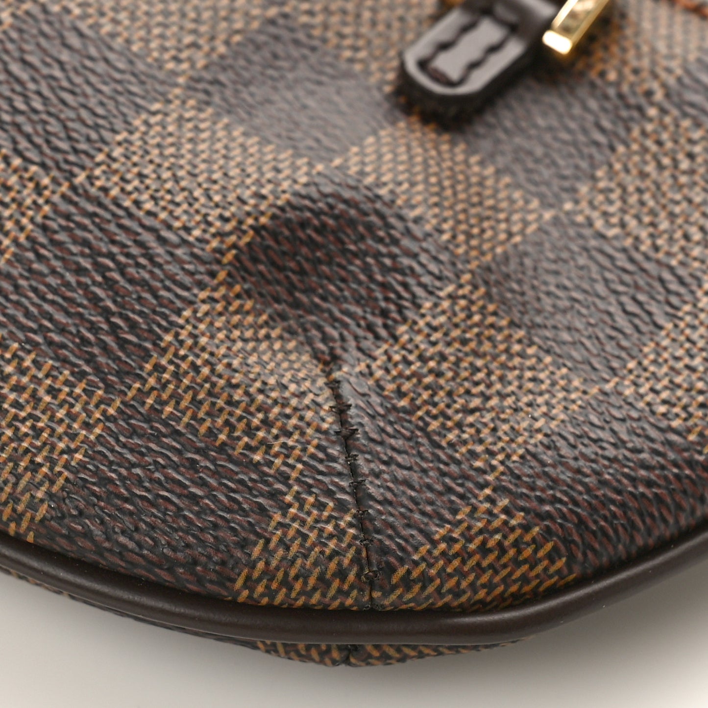Damier Ebene Manosque GM Pochette