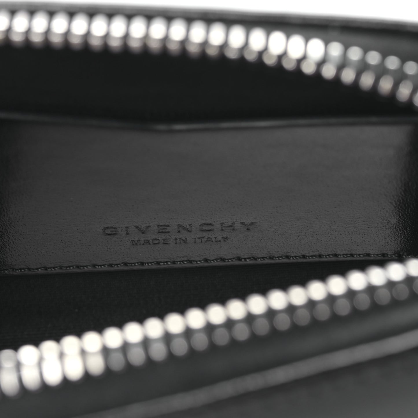 Smooth Calfskin Nano Antigona Black