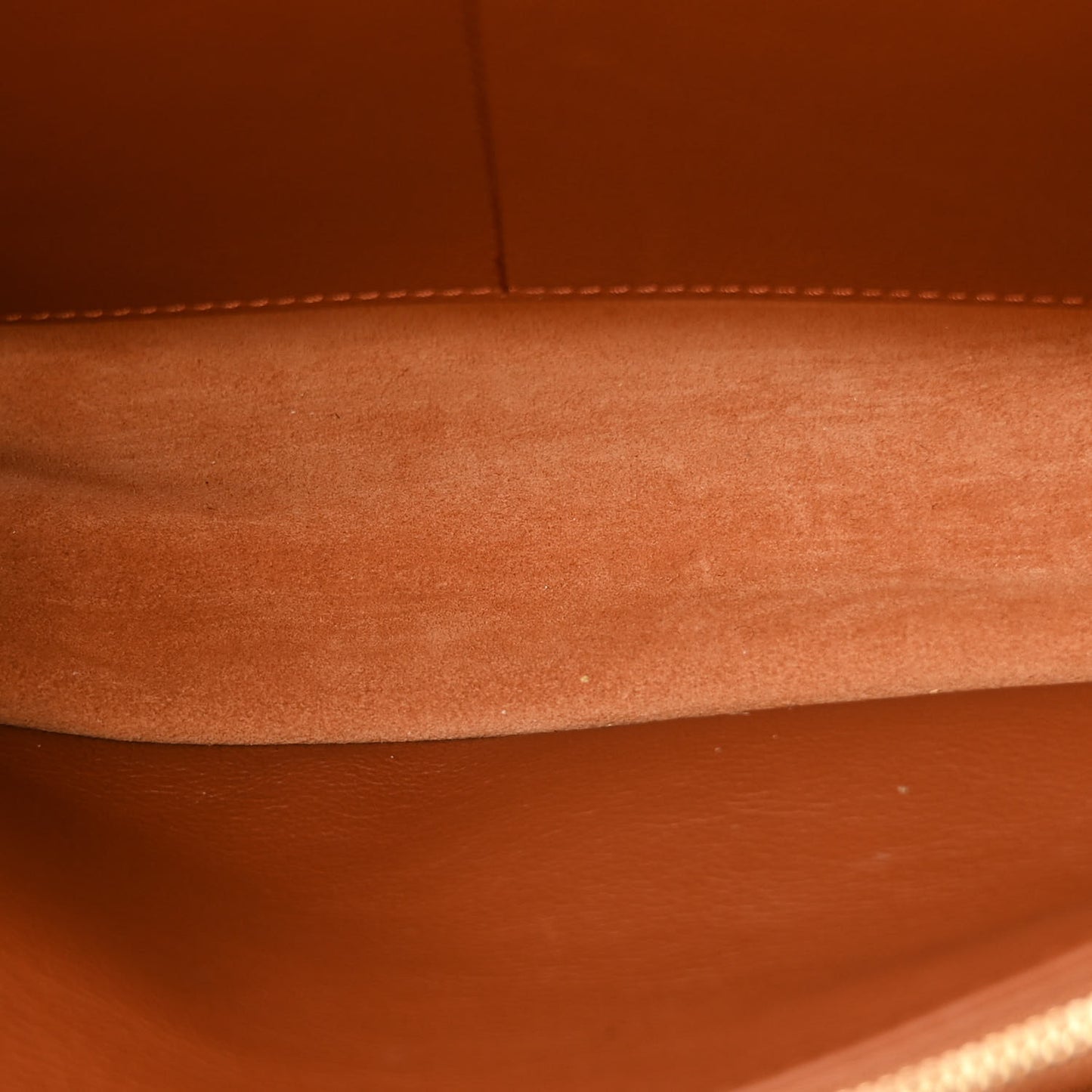 Taurillon Capucines GM Cognac