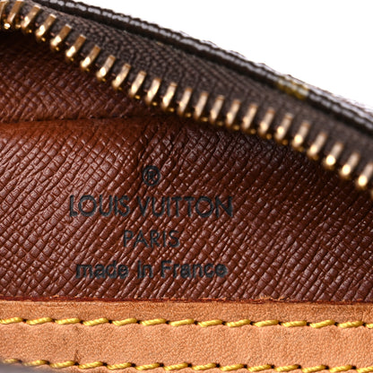 Louis Vuitton Monogram Blois 6 of 17