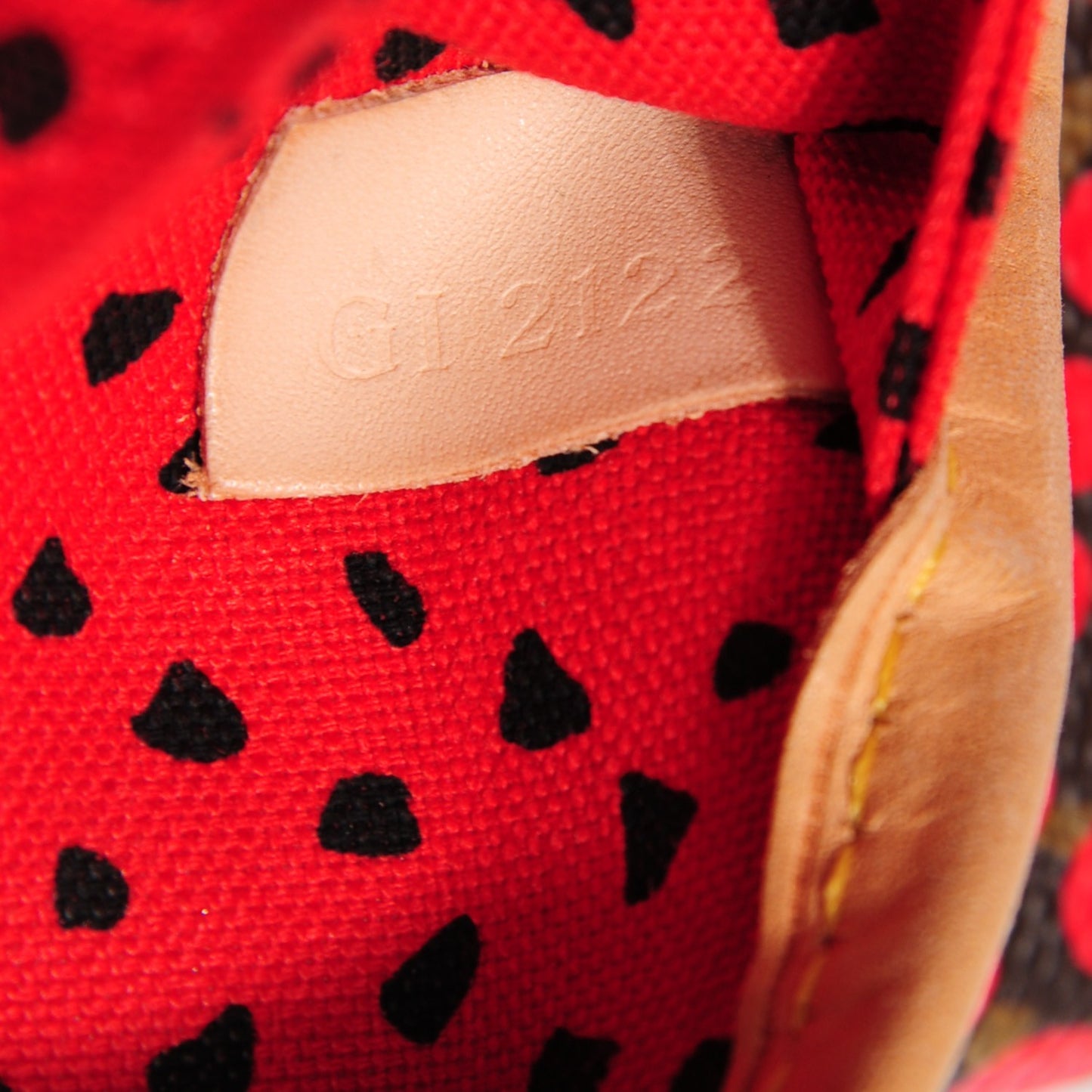 Monogram Kusama Waves Neverfull MM Red