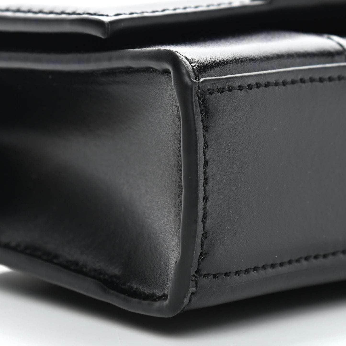 Shiny Box Calfskin Hourglass Chain Bag Black