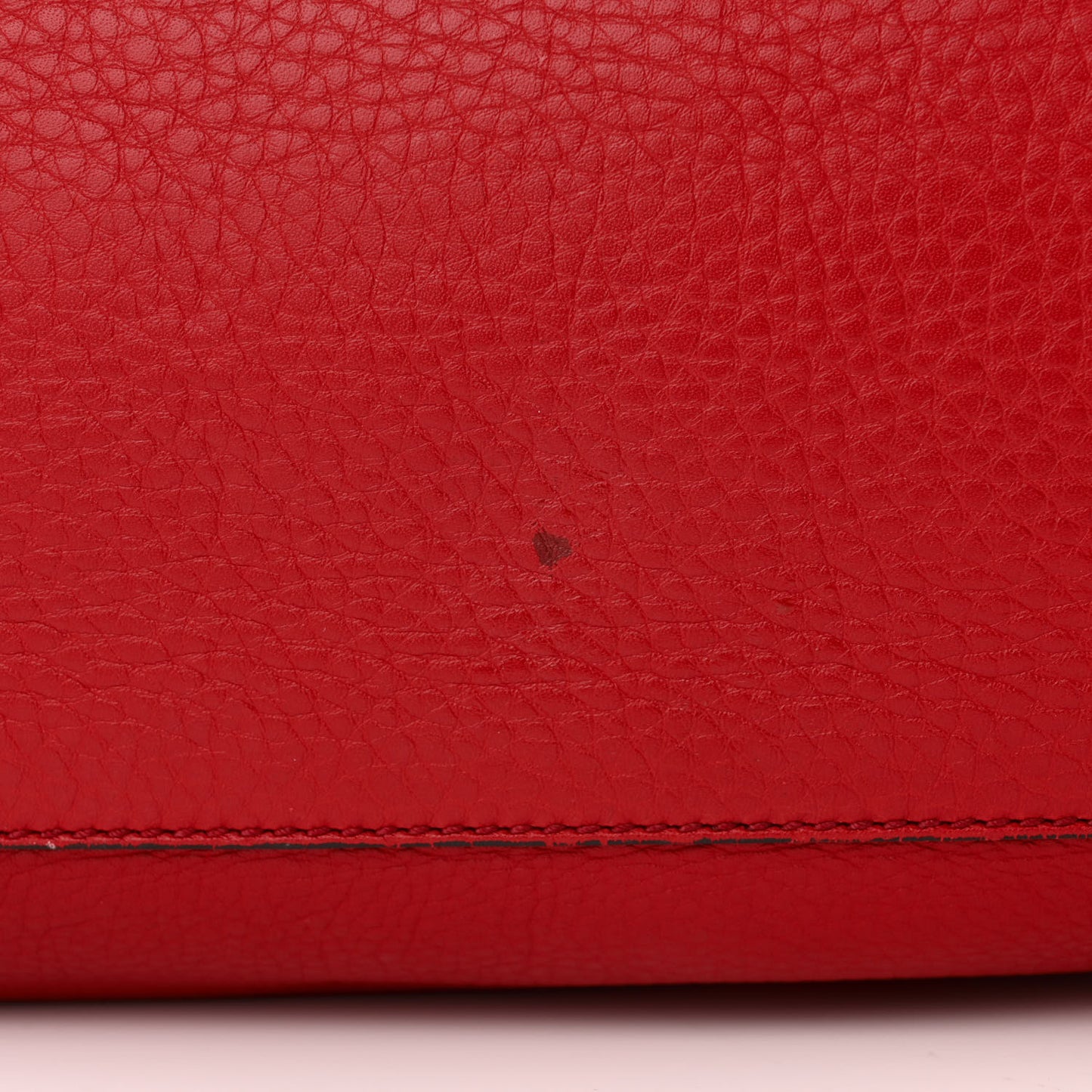 Pebbled Calfskin Medium Soho Chain Shoulder Bag Tabasco Red