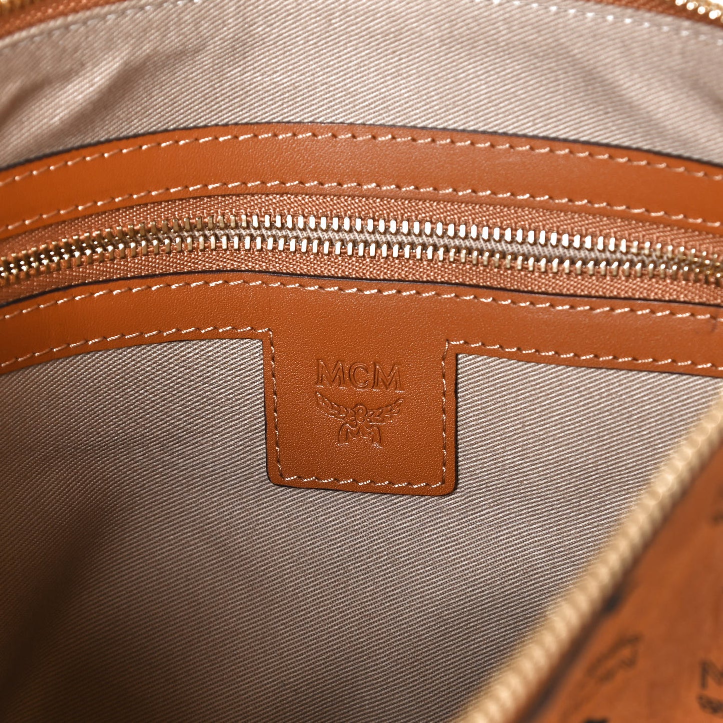 Visetos Crossbody Pouch Cognac