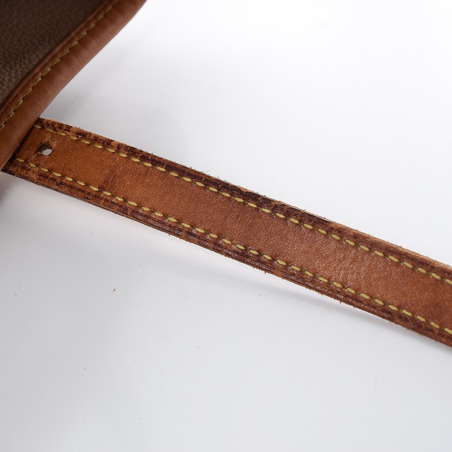 Monogram Petit Bucket 23
