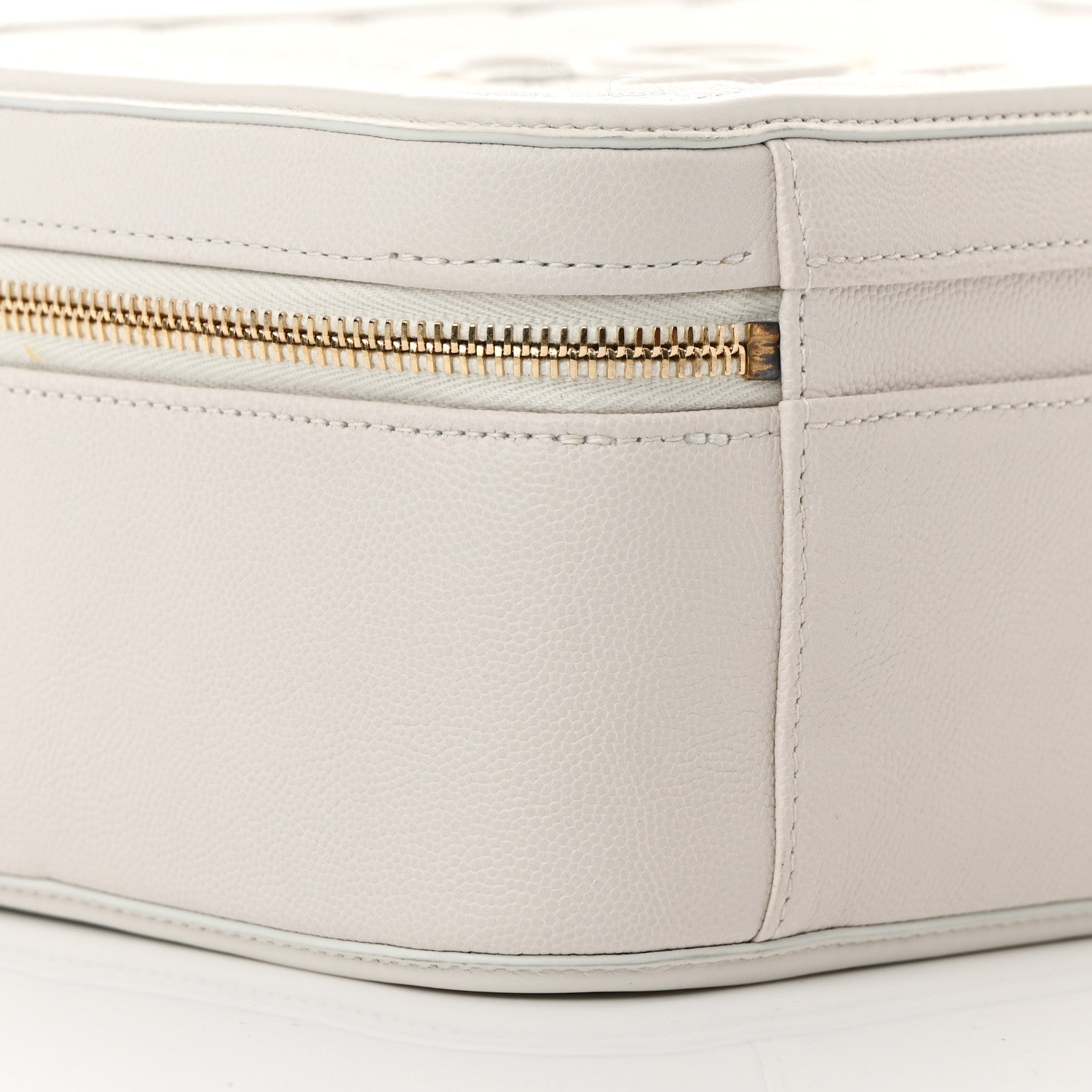 Chanel Caviar Quilted Large CC Filigree Vanity Case White 10 of 14