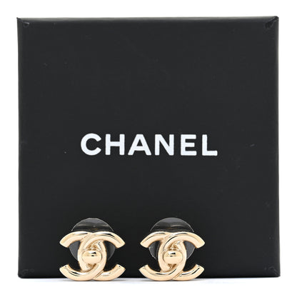 Chanel Metal CC Turnlock Earrings Gold 5 of 5