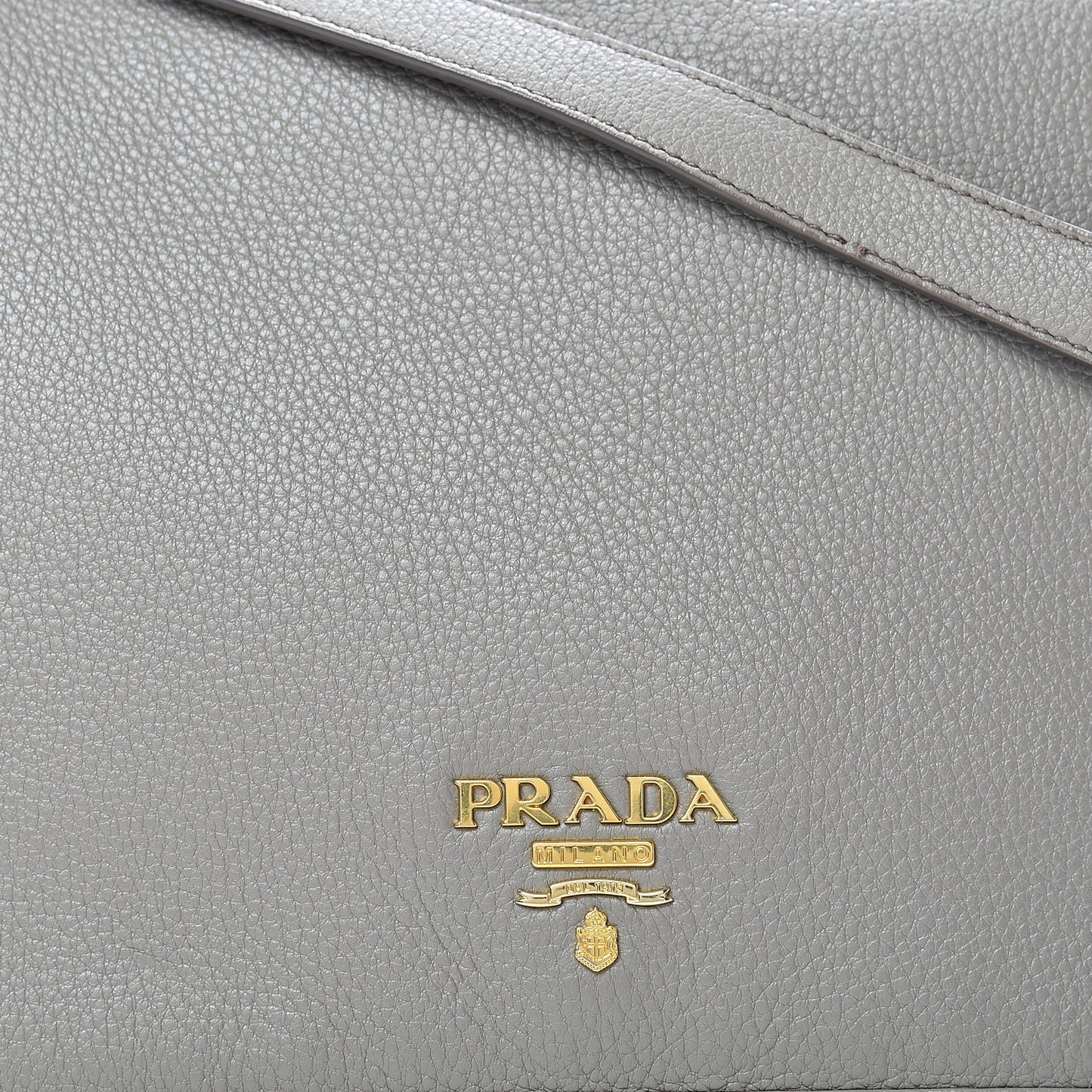 Vitello Daino Crossbody Flap Grey