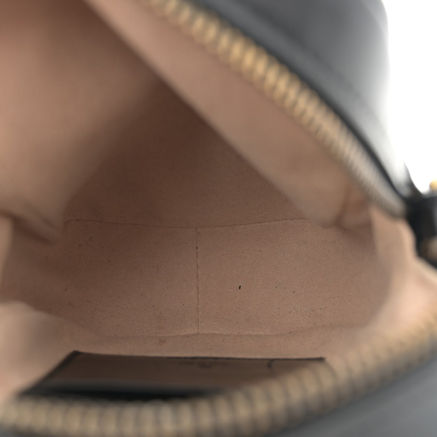 Calfskin Matelasse Mini GG Marmont Crossbody Bag Black
