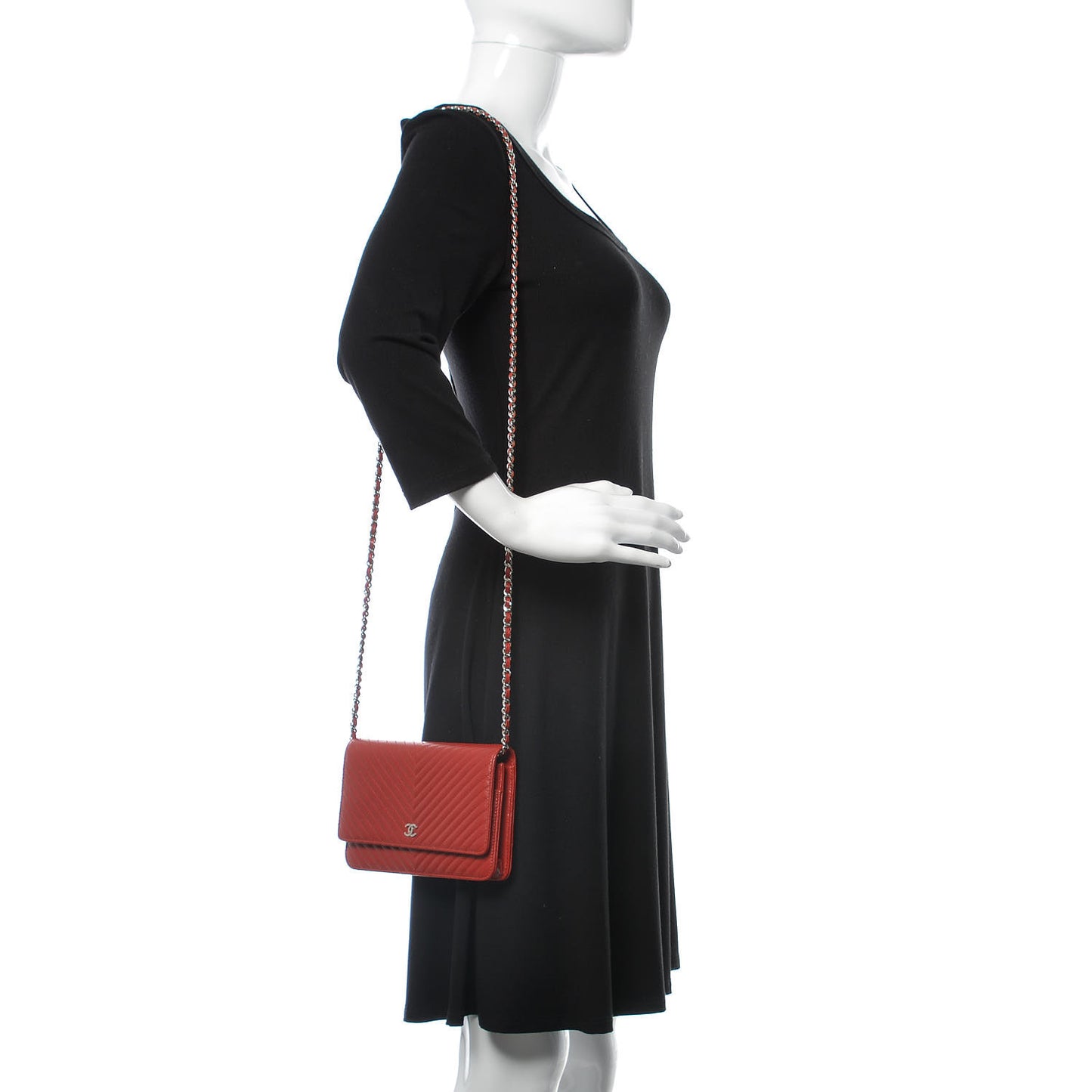 Caviar Chevron Quilted Wallet On Chain WOC Red