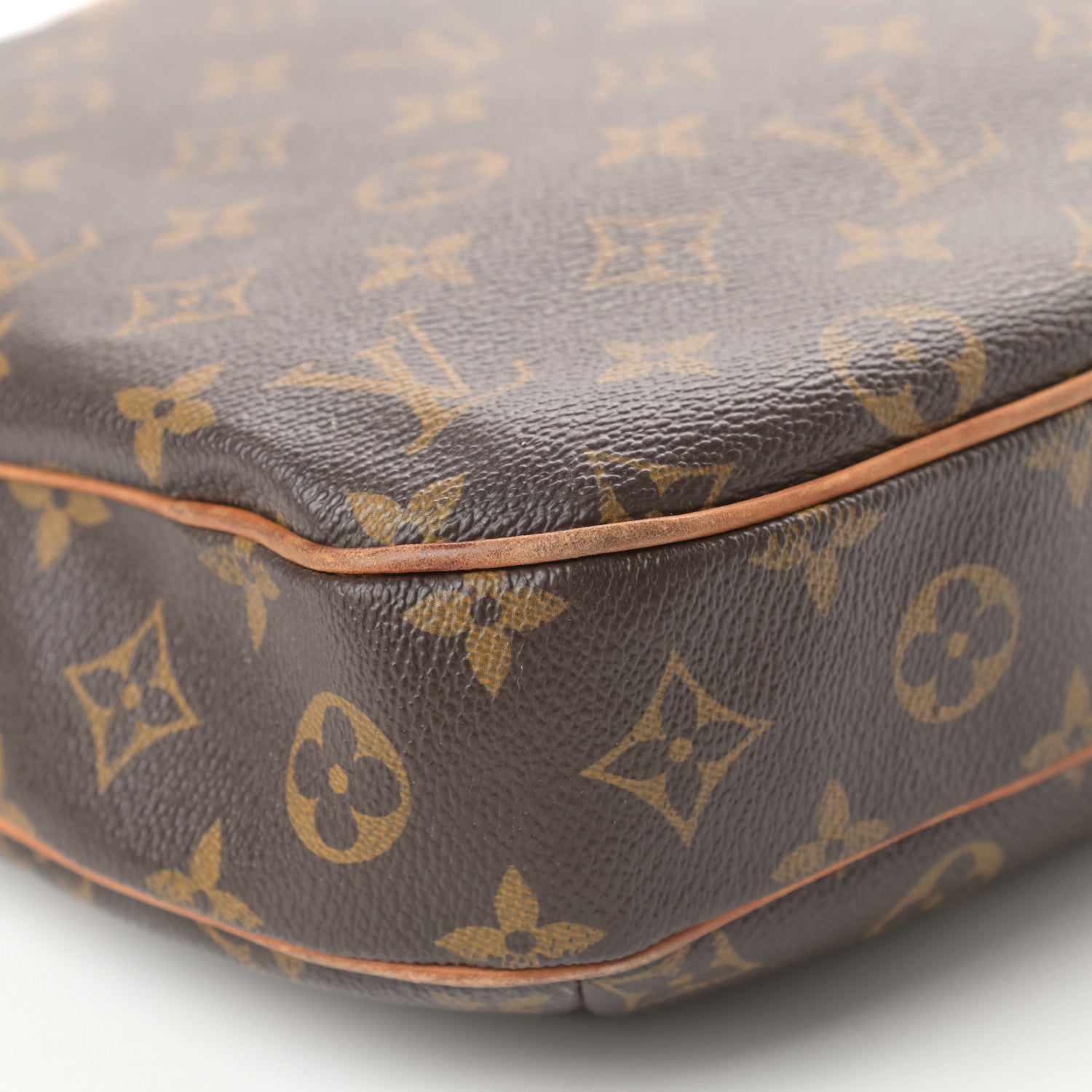 Louis Vuitton Monogram Odeon MM 12 of 16